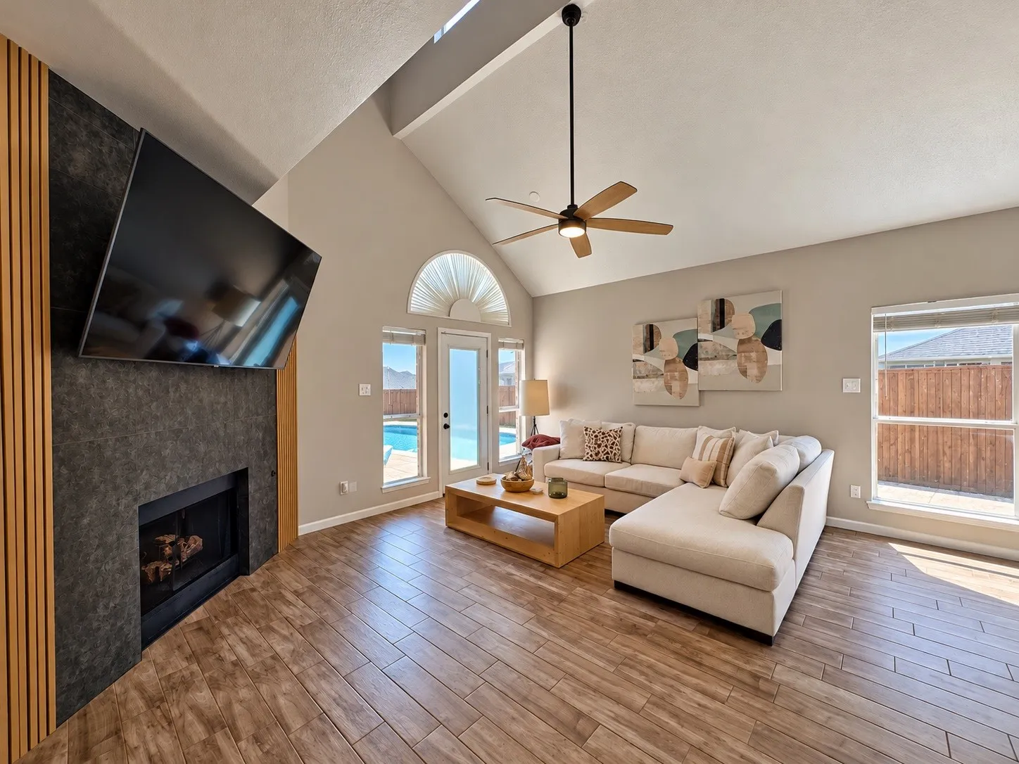 Single Family Residence For Sale in Denton County , 1402 Stone Canyon Way, Lewisville, Texas 75067, 3 Bedroom, 3 Bathroom, 2 Garage spaces, 1,783 Sqft, built in 2000, mls#21411408, Real Estate Agent in Lewisville, Homes For Sale in Denton county, Homes For Sale in Lewisville, Realtor in Lewisville Texas, Real Estate Brokerage Independent Realty Texas, Luminita Cordes Realtor
