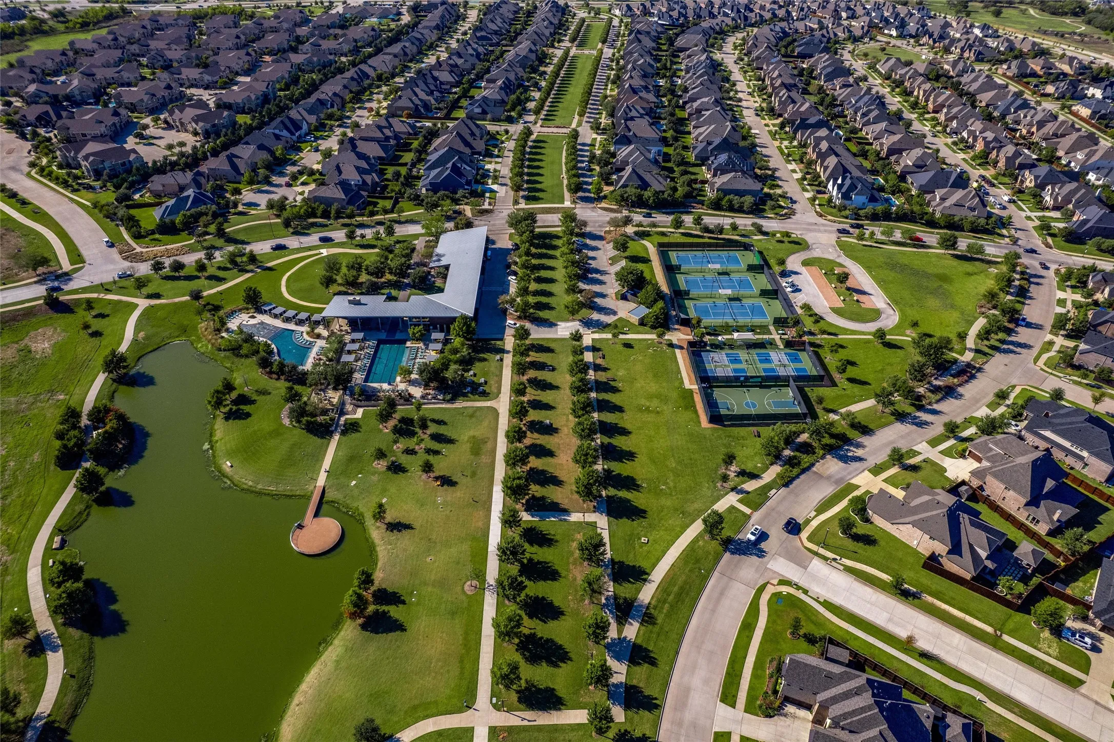 Single Family Residence For Sale in Denton County , 4031 Blue Sage Drive, Prosper, Texas 75078, 4 Bedroom, 4 Bathroom, 2 Garage spaces, 2,842 Sqft, built in 2017, mls#21412471, Real Estate Agent in Prosper, Homes For Sale in Denton county, Homes For Sale in Prosper, Realtor in Prosper Texas, Real Estate Brokerage Independent Realty Texas, Luminita Cordes Realtor