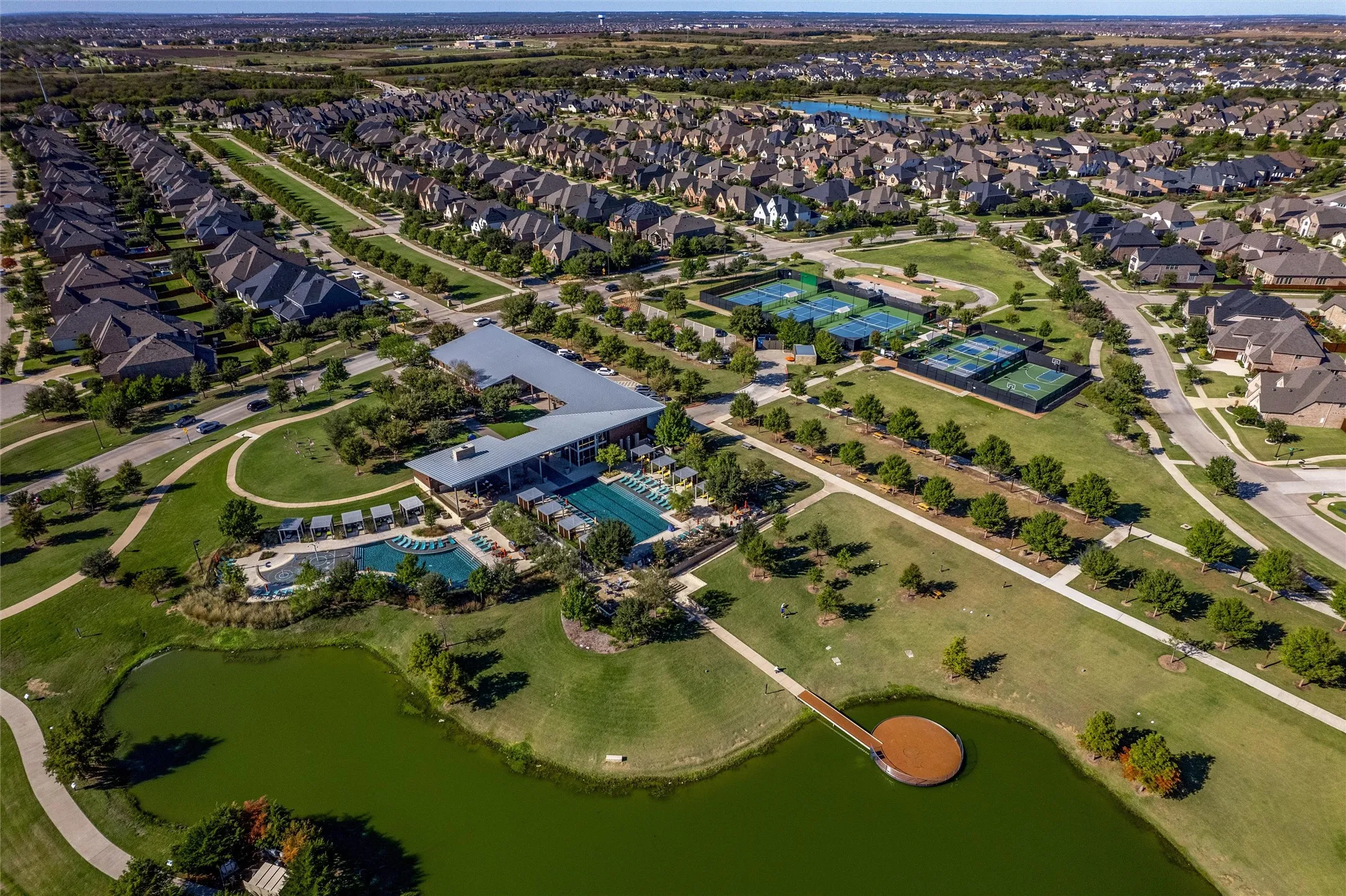 Single Family Residence For Sale in Denton County , 4031 Blue Sage Drive, Prosper, Texas 75078, 4 Bedroom, 4 Bathroom, 2 Garage spaces, 2,842 Sqft, built in 2017, mls#21412471, Real Estate Agent in Prosper, Homes For Sale in Denton county, Homes For Sale in Prosper, Realtor in Prosper Texas, Real Estate Brokerage Independent Realty Texas, Luminita Cordes Realtor