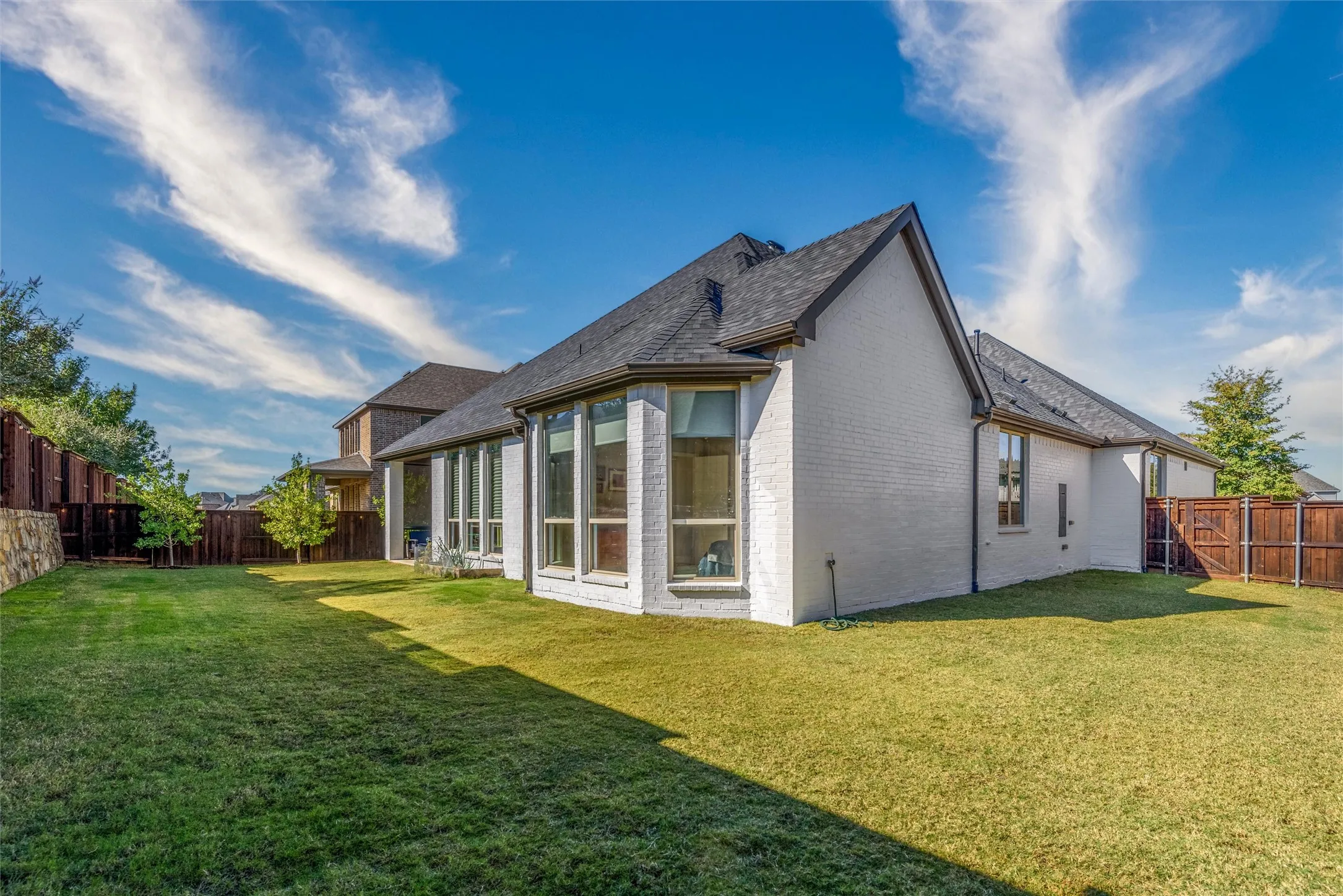 Single Family Residence For Sale in Denton County , 4031 Blue Sage Drive, Prosper, Texas 75078, 4 Bedroom, 4 Bathroom, 2 Garage spaces, 2,842 Sqft, built in 2017, mls#21412471, Real Estate Agent in Prosper, Homes For Sale in Denton county, Homes For Sale in Prosper, Realtor in Prosper Texas, Real Estate Brokerage Independent Realty Texas, Luminita Cordes Realtor