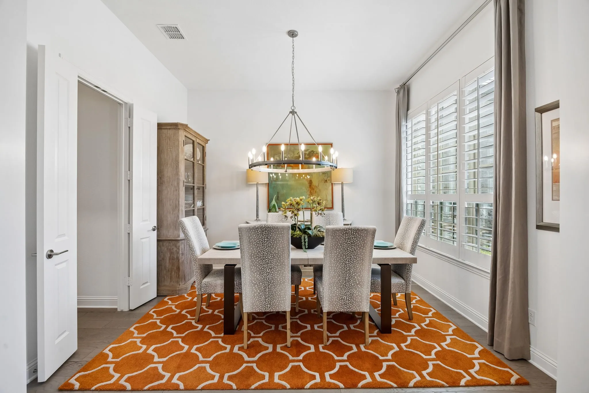 Formal dining room has an adjacent bulters pantry and wine fridge.