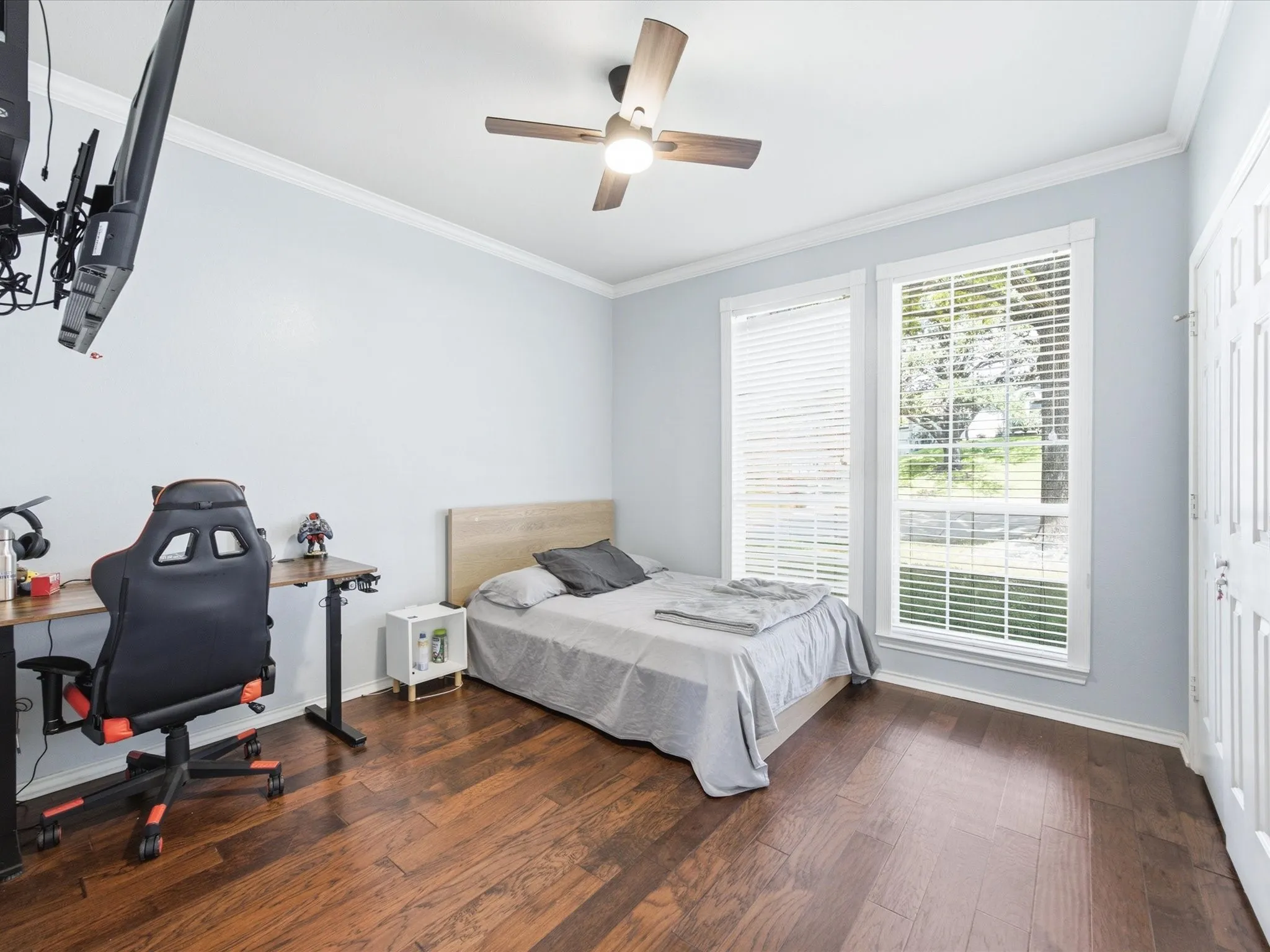 Single Family Residence For Sale in Rockwall County , 1601 N Hills Drive, Rockwall, Texas 75087, 4 Bedroom, 3 Bathroom, 2 Garage spaces, 2,579 Sqft, built in 1988, mls#21412467, Real Estate Agent in Rockwall, Homes For Sale in Rockwall county, Homes For Sale in Rockwall, Realtor in Rockwall Texas, Real Estate Brokerage Independent Realty Texas, Luminita Cordes Realtor