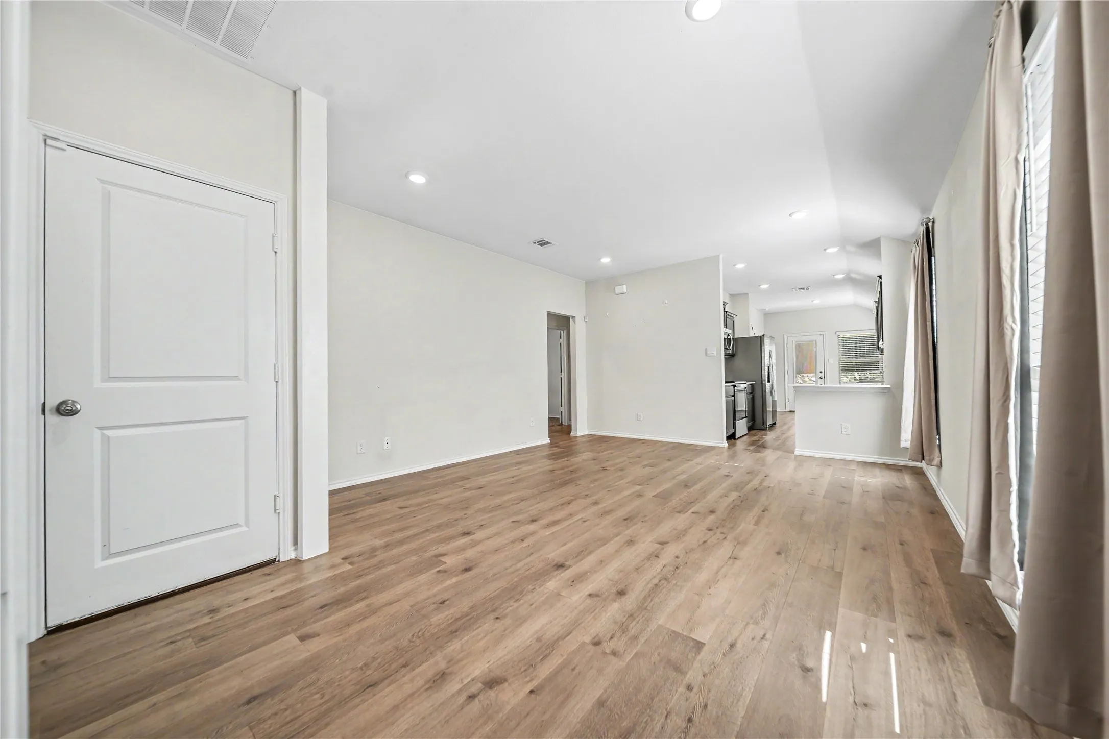 Single Family Residence For Sale in Kaufman County , 1526 Dilley Lane, Forney, Texas 75126, 3 Bedroom, 2 Bathroom, 2 Garage spaces, 1,488 Sqft, built in 2023, mls#21411107, Real Estate Agent in Forney, Homes For Sale in Kaufman county, Homes For Sale in Forney, Realtor in Forney Texas, Real Estate Brokerage Independent Realty Texas, Luminita Cordes Realtor