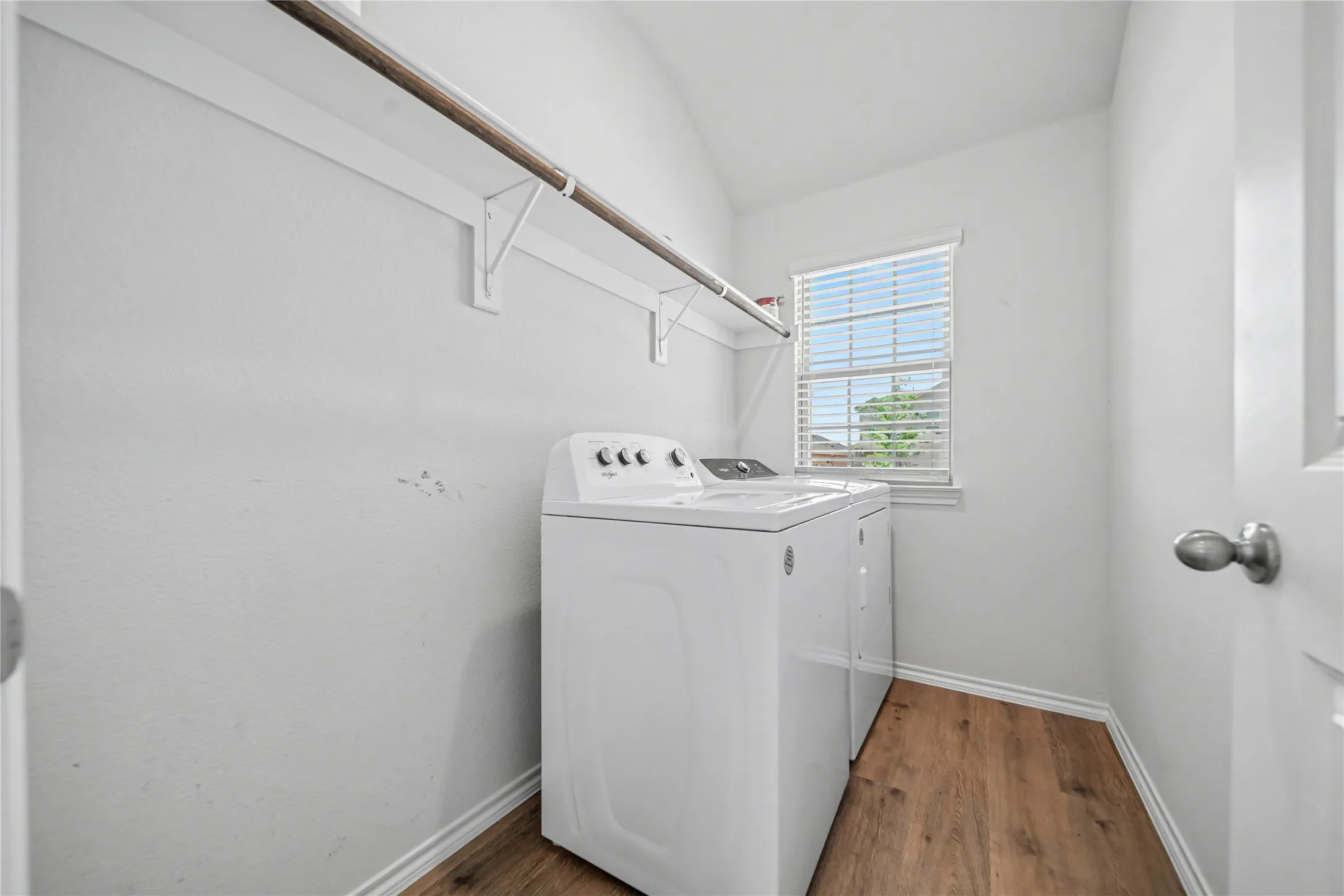 Single Family Residence For Sale in Kaufman County , 1526 Dilley Lane, Forney, Texas 75126, 3 Bedroom, 2 Bathroom, 2 Garage spaces, 1,488 Sqft, built in 2023, mls#21411107, Real Estate Agent in Forney, Homes For Sale in Kaufman county, Homes For Sale in Forney, Realtor in Forney Texas, Real Estate Brokerage Independent Realty Texas, Luminita Cordes Realtor