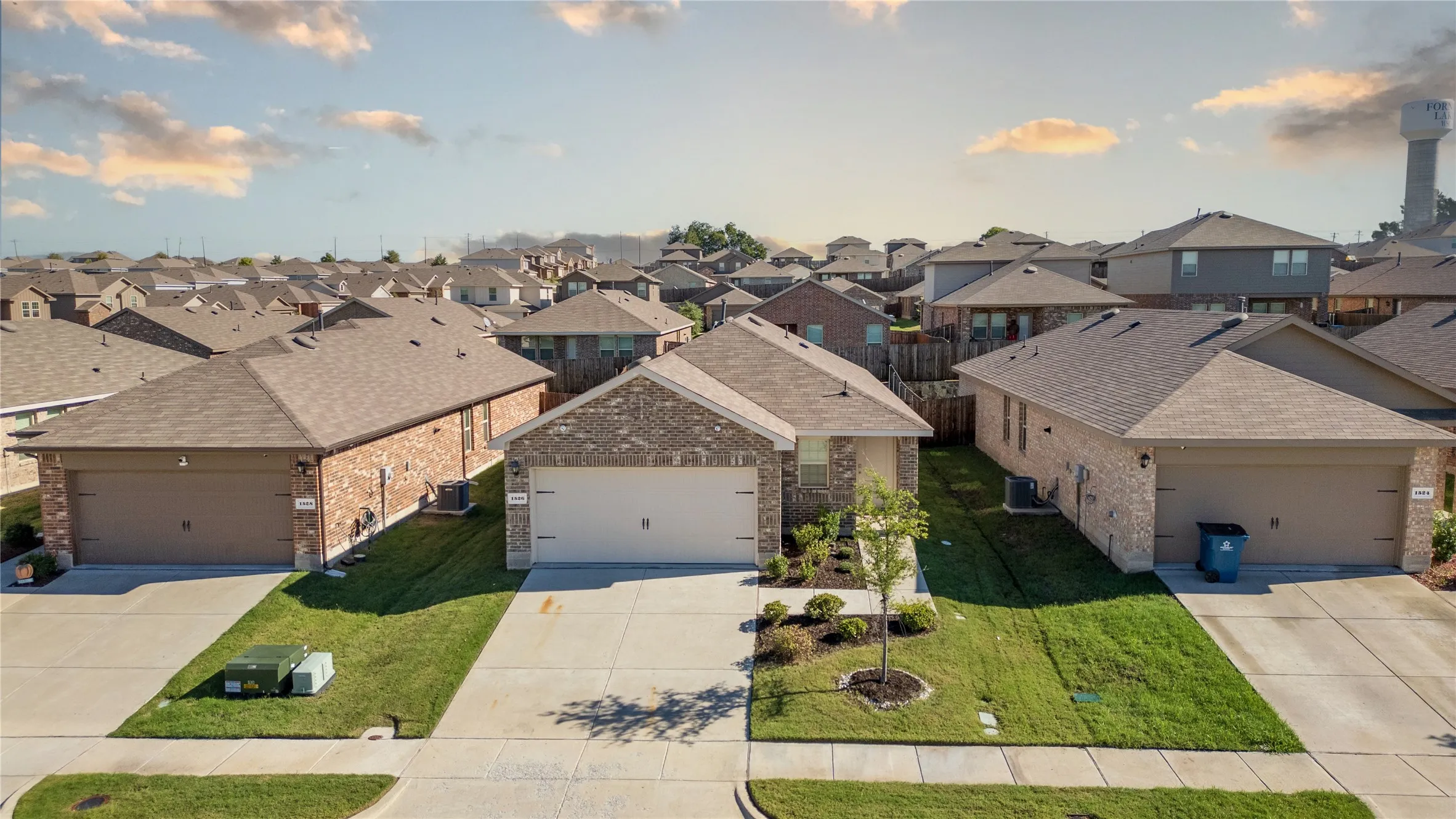 Single Family Residence For Sale in Kaufman County , 1526 Dilley Lane, Forney, Texas 75126, 3 Bedroom, 2 Bathroom, 2 Garage spaces, 1,488 Sqft, built in 2023, mls#21411107, Real Estate Agent in Forney, Homes For Sale in Kaufman county, Homes For Sale in Forney, Realtor in Forney Texas, Real Estate Brokerage Independent Realty Texas, Luminita Cordes Realtor