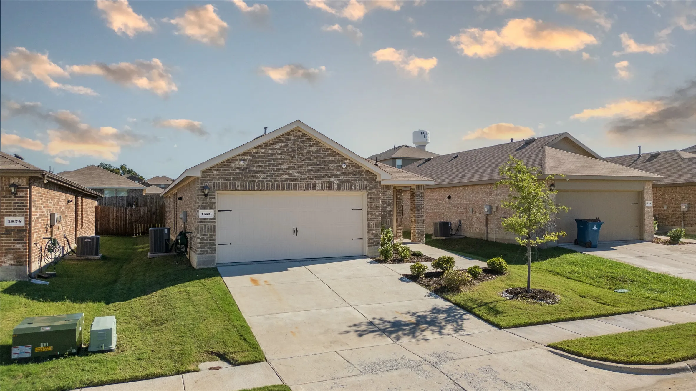Single Family Residence For Sale in Kaufman County , 1526 Dilley Lane, Forney, Texas 75126, 3 Bedroom, 2 Bathroom, 2 Garage spaces, 1,488 Sqft, built in 2023, mls#21411107, Real Estate Agent in Forney, Homes For Sale in Kaufman county, Homes For Sale in Forney, Realtor in Forney Texas, Real Estate Brokerage Independent Realty Texas, Luminita Cordes Realtor