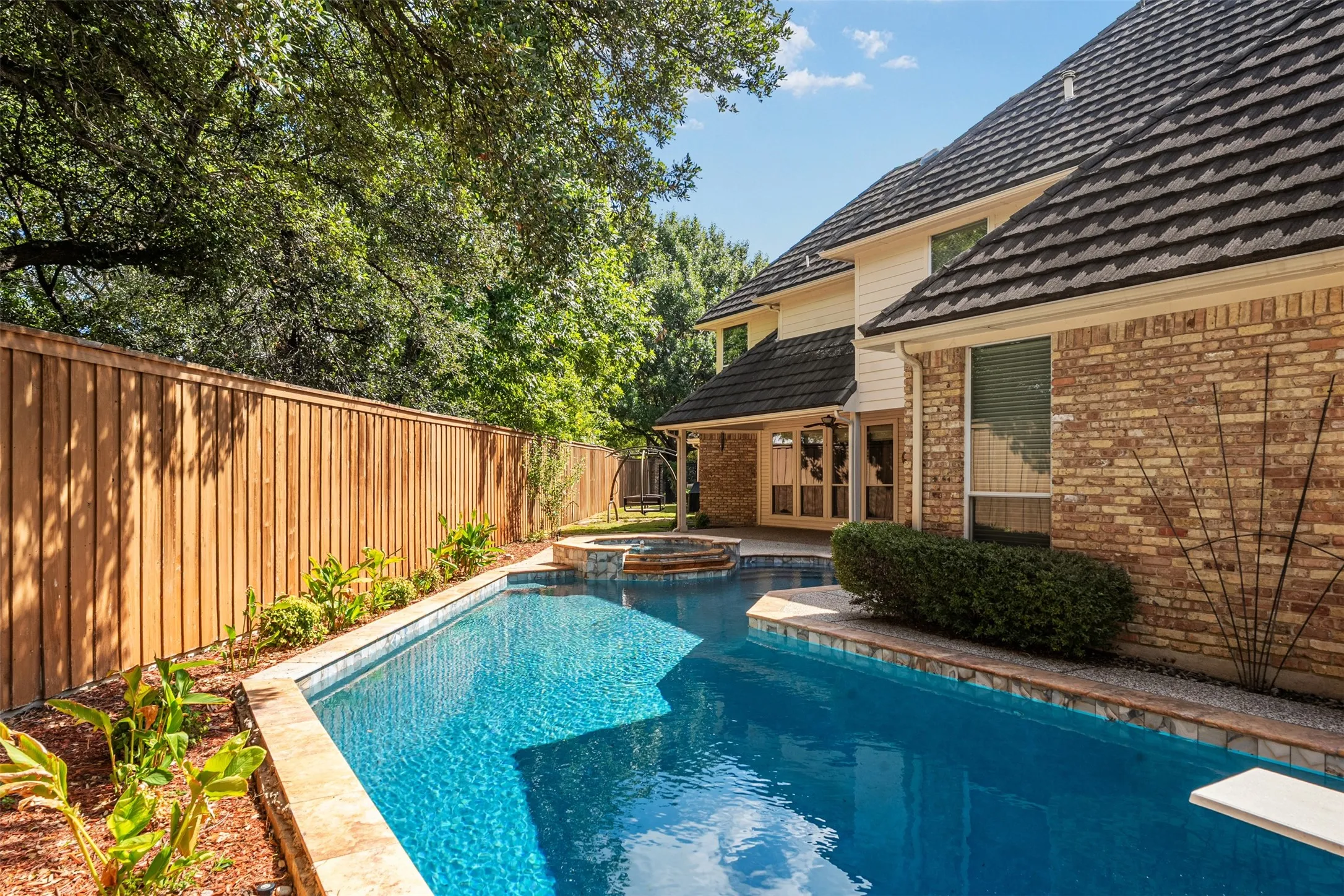 Single Family Residence For Sale in Collin County , 3301 Terry Drive, Plano, Texas 75023, 5 Bedroom, 5 Bathroom, 3 Garage spaces, 4,099 Sqft, built in 1987, mls#21410908, Real Estate Agent in Plano, Homes For Sale in Collin county, Homes For Sale in Plano, Realtor in Plano Texas, Real Estate Brokerage Independent Realty Texas, Luminita Cordes Realtor