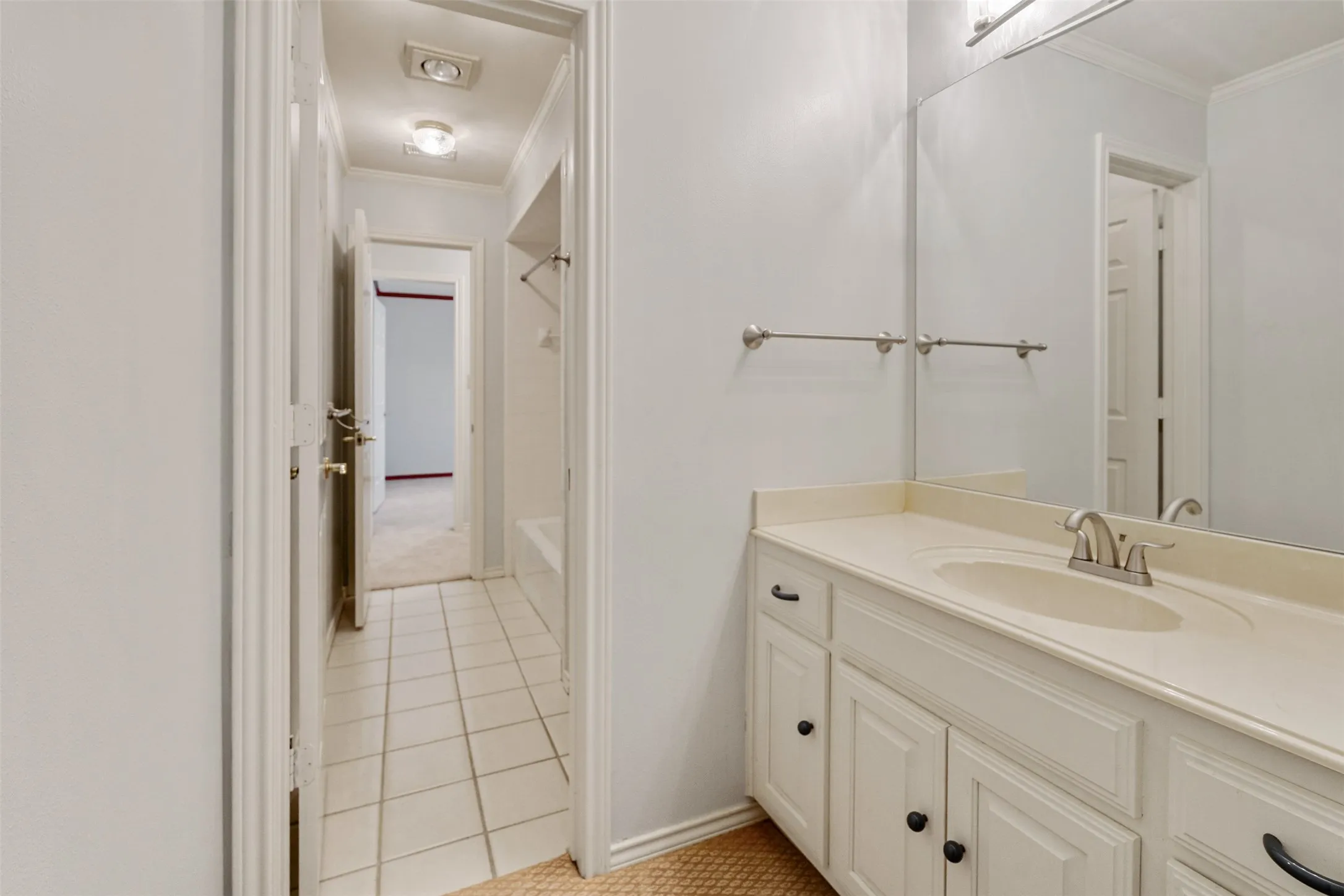 Single Family Residence For Sale in Collin County , 3301 Terry Drive, Plano, Texas 75023, 5 Bedroom, 5 Bathroom, 3 Garage spaces, 4,099 Sqft, built in 1987, mls#21410908, Real Estate Agent in Plano, Homes For Sale in Collin county, Homes For Sale in Plano, Realtor in Plano Texas, Real Estate Brokerage Independent Realty Texas, Luminita Cordes Realtor