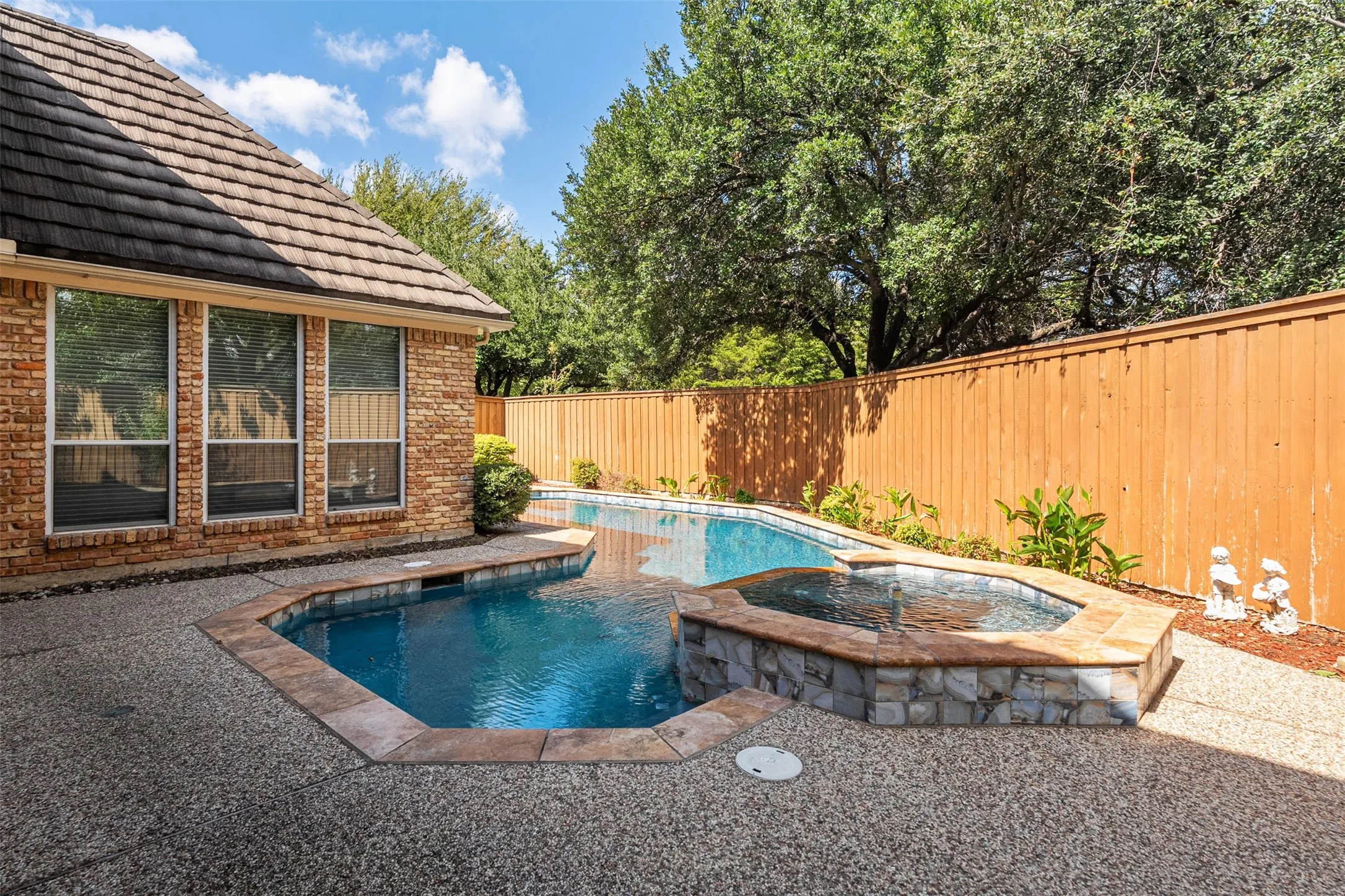 Single Family Residence For Sale in Collin County , 3301 Terry Drive, Plano, Texas 75023, 5 Bedroom, 5 Bathroom, 3 Garage spaces, 4,099 Sqft, built in 1987, mls#21410908, Real Estate Agent in Plano, Homes For Sale in Collin county, Homes For Sale in Plano, Realtor in Plano Texas, Real Estate Brokerage Independent Realty Texas, Luminita Cordes Realtor