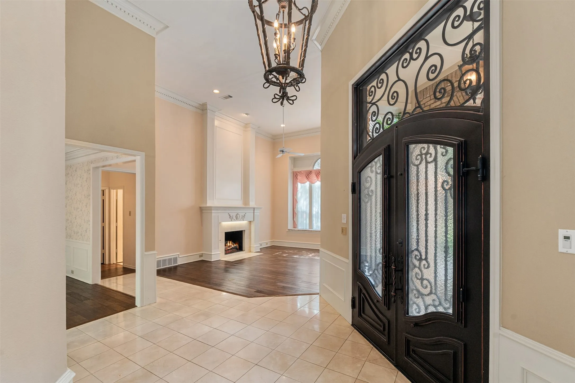 Single Family Residence For Sale in Collin County , 3301 Terry Drive, Plano, Texas 75023, 5 Bedroom, 5 Bathroom, 3 Garage spaces, 4,099 Sqft, built in 1987, mls#21410908, Real Estate Agent in Plano, Homes For Sale in Collin county, Homes For Sale in Plano, Realtor in Plano Texas, Real Estate Brokerage Independent Realty Texas, Luminita Cordes Realtor