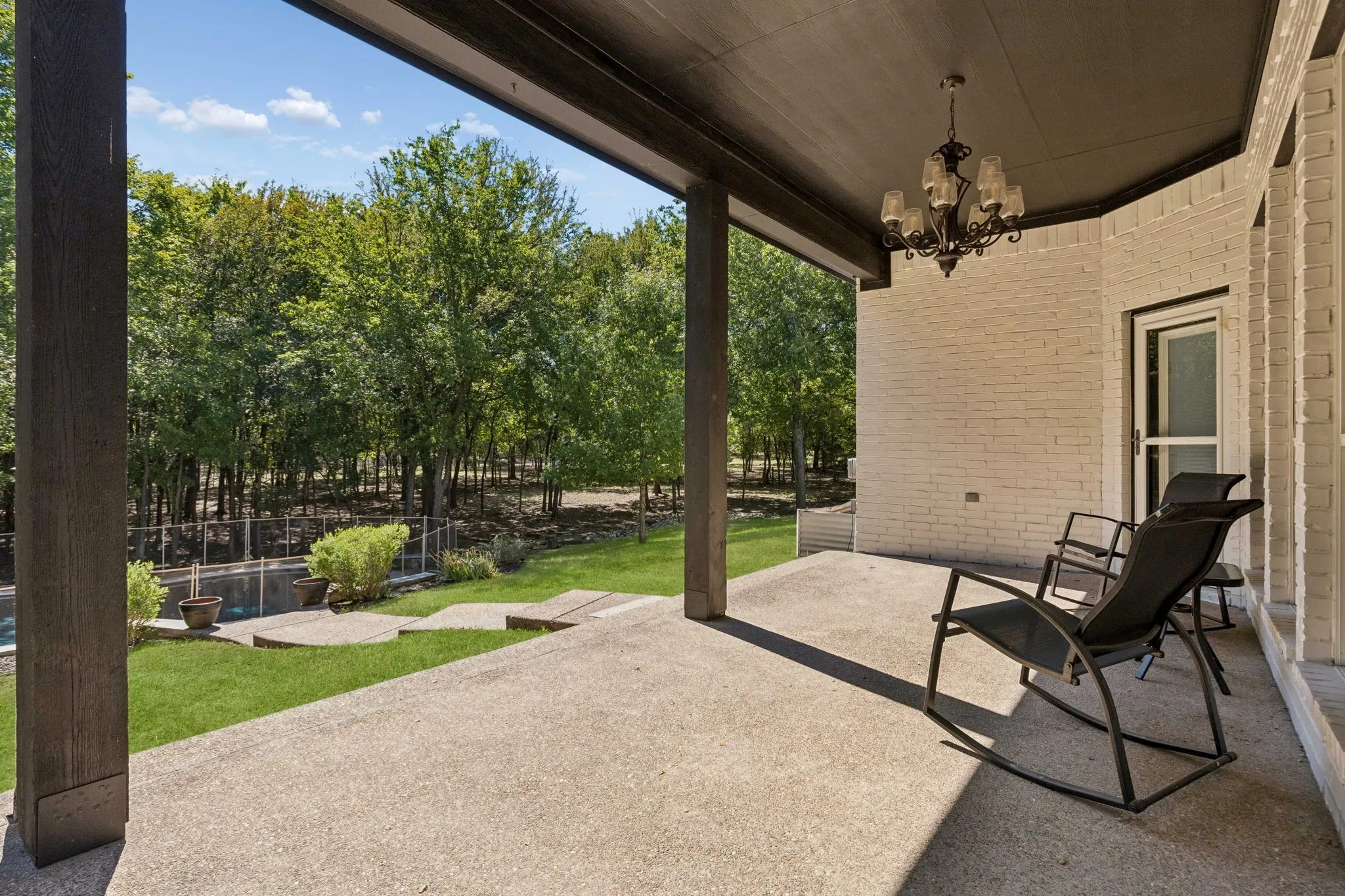 Single Family Residence For Sale in Parker County , 101 Deer Crossing Way, Azle, Texas 76020, 6 Bedroom, 4 Bathroom, 3 Garage spaces, 4,065 Sqft, built in 2006, mls#21412441, Real Estate Agent in Azle, Homes For Sale in Parker county, Homes For Sale in Azle, Realtor in Azle Texas, Real Estate Brokerage Independent Realty Texas, Luminita Cordes Realtor
