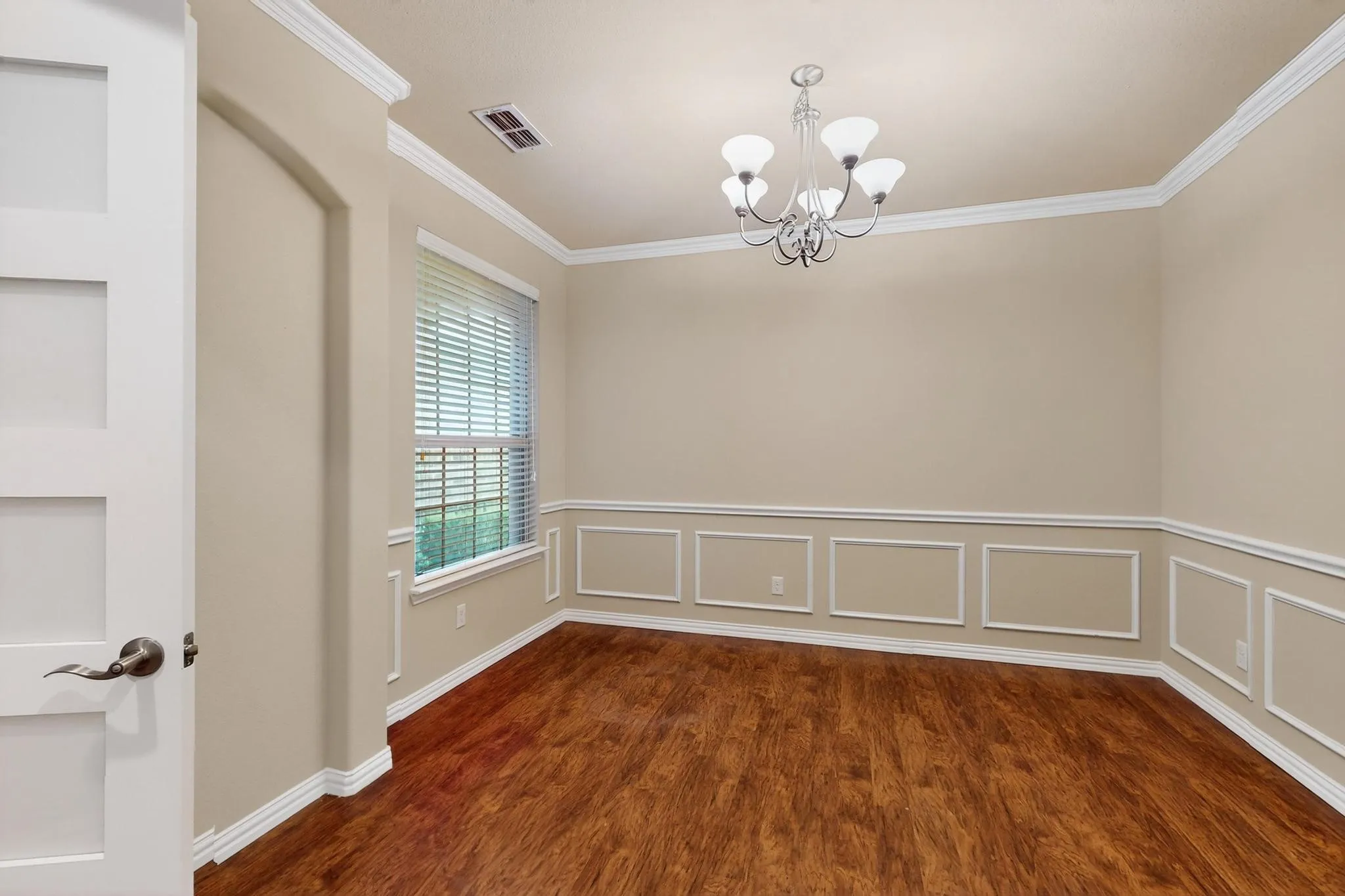 Flex Room - Use as 3rd Bedroom with it's own closet and door.