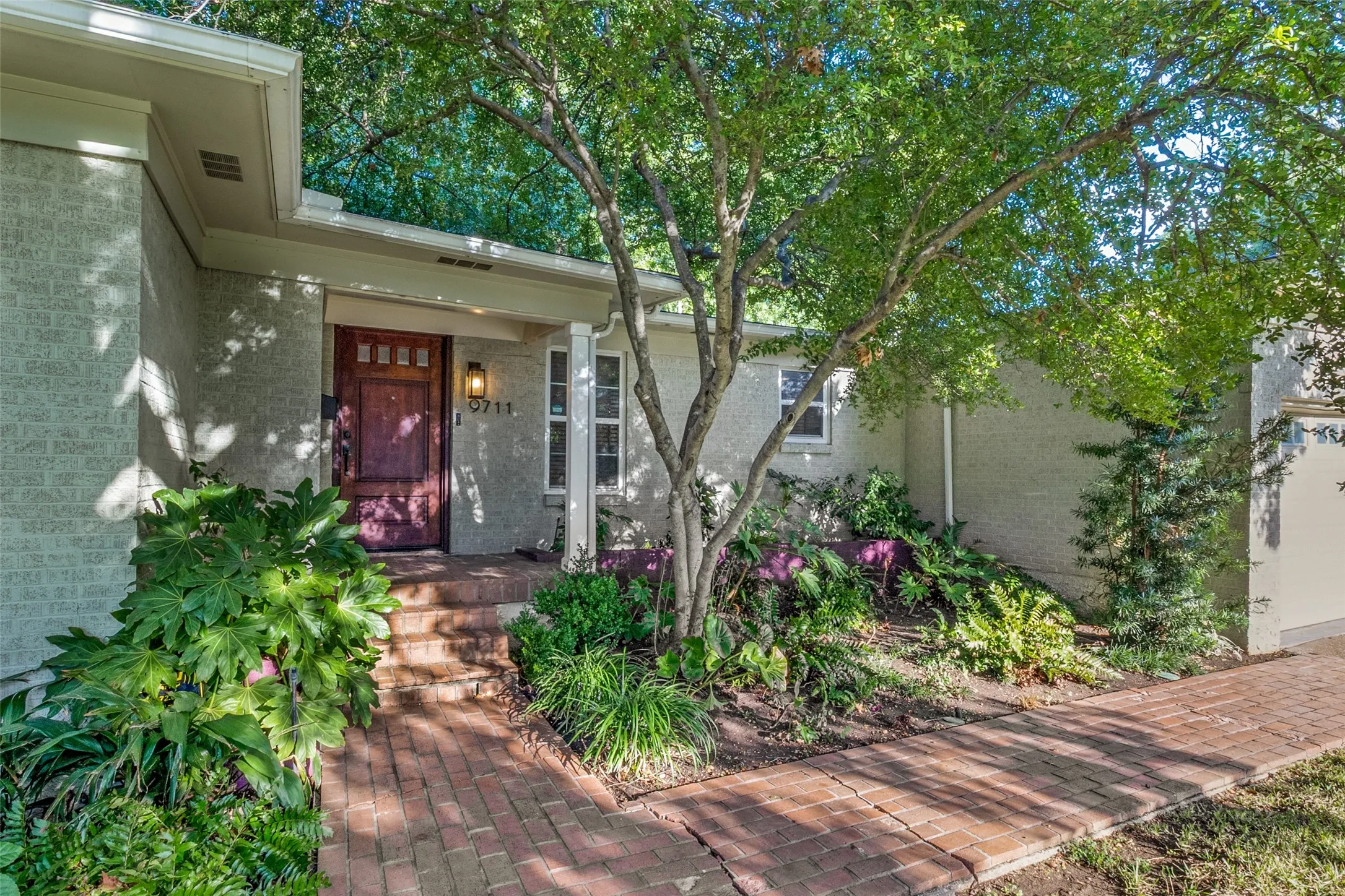Single Family Residence For Sale