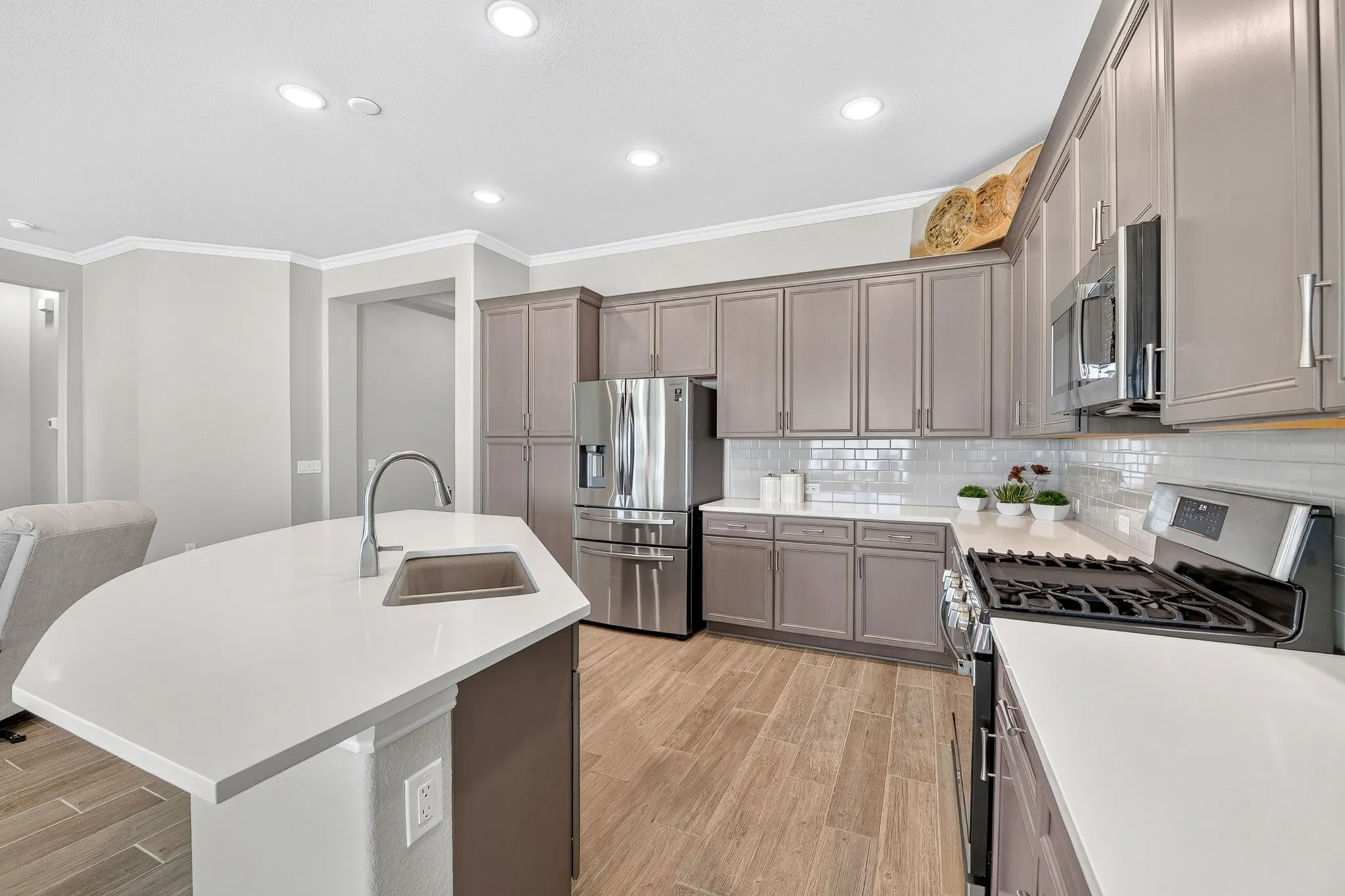 Single Family Residence For Sale in Denton County , 9728 Silver Rock Way, Denton, Texas 76207, 2 Bedroom, 2 Bathroom, 3 Garage spaces, 1,631 Sqft, built in 2021, mls#21410177, Real Estate Agent in Denton, Homes For Sale in Denton county, Homes For Sale in Denton, Realtor in Denton Texas, Real Estate Brokerage Independent Realty Texas, Luminita Cordes Realtor