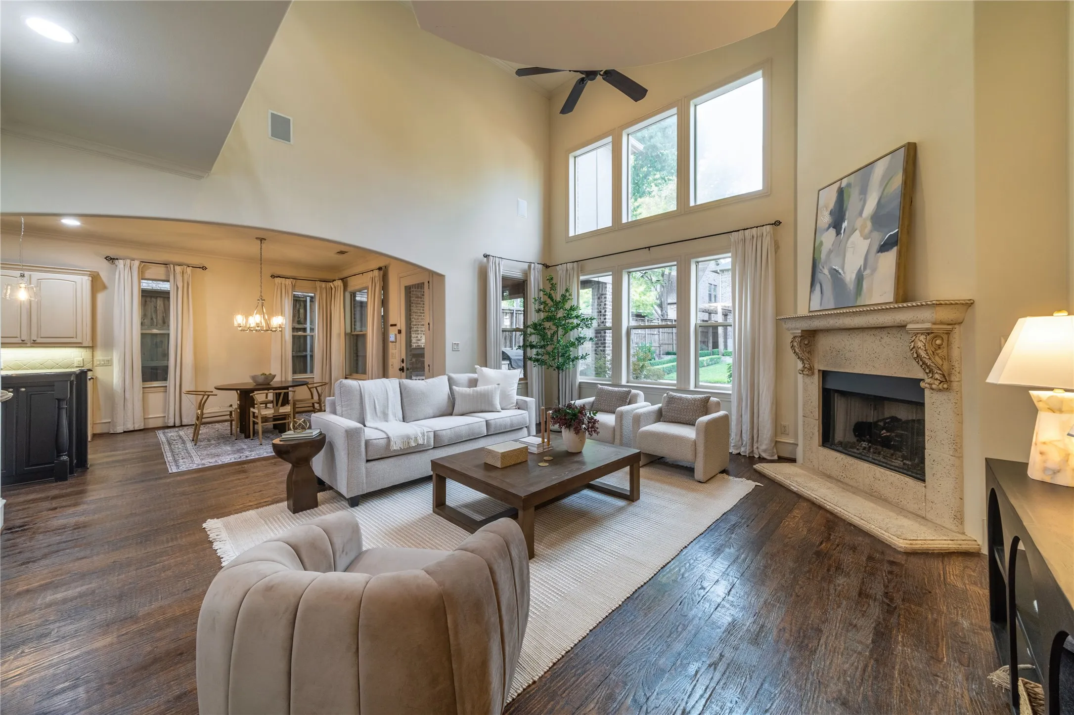 Single Family Residence For Sale in Dallas County , 6363 Vanderbilt Avenue, Dallas, Texas 75214, 4 Bedroom, 4 Bathroom, 2 Garage spaces, 3,886 Sqft, built in 2006, mls#21410832, Real Estate Agent in Dallas, Homes For Sale in Dallas county, Homes For Sale in Dallas, Realtor in Dallas Texas, Real Estate Brokerage Independent Realty Texas, Luminita Cordes Realtor