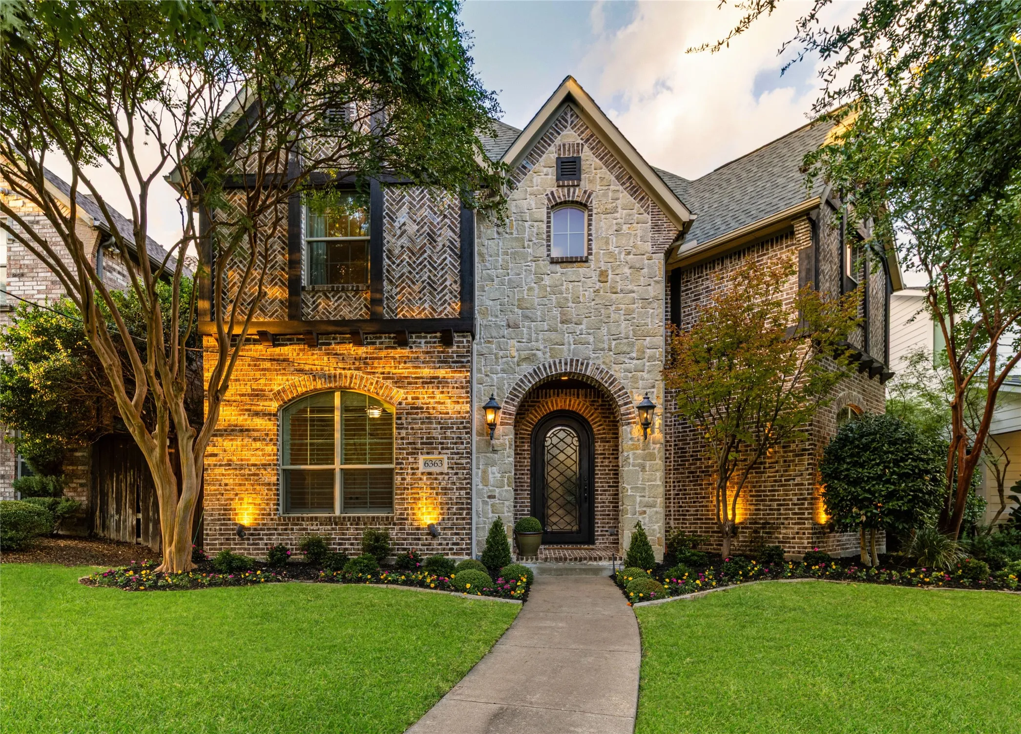Single Family Residence For Sale