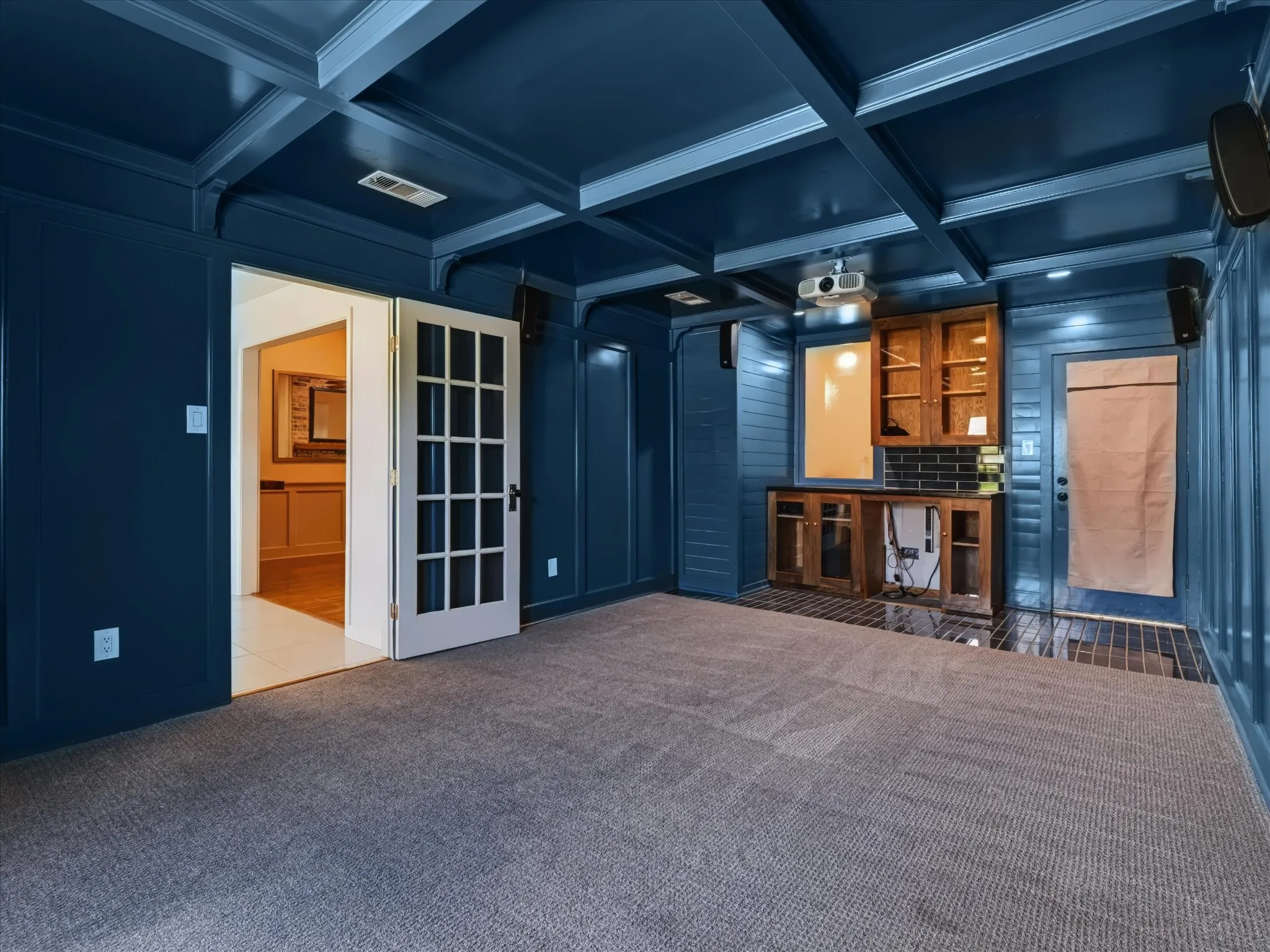 Single Family Residence For Rent in Rockwall County , 913 Lake Meadows Drive, Rockwall, Texas 75087, 3 Bedroom, 2 Bathroom, 2 Garage spaces, 1,748 Sqft, built in 1985, mls#21404498, Real Estate Agent in Rockwall, Homes For Rent in Rockwall county, Homes For Rent in Rockwall, Realtor in Rockwall Texas, Real Estate Brokerage Independent Realty Texas, Luminita Cordes Realtor