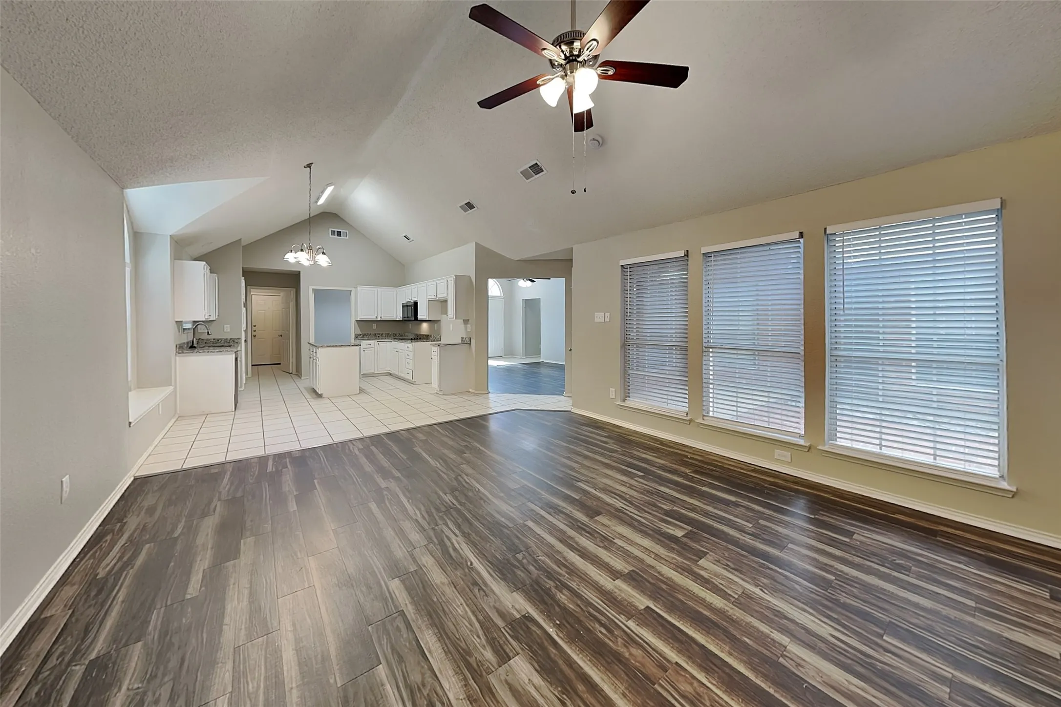 Single Family Residence For Rent in Denton County , 20 Sonora Drive, Trophy Club, Texas 76262, 4 Bedroom, 2 Bathroom, 2 Garage spaces, 2,150 Sqft, built in 1995, mls#21412553, Real Estate Agent in Trophy Club, Homes For Rent in Denton county, Homes For Rent in Trophy Club, Realtor in Trophy Club Texas, Real Estate Brokerage Independent Realty Texas, Luminita Cordes Realtor