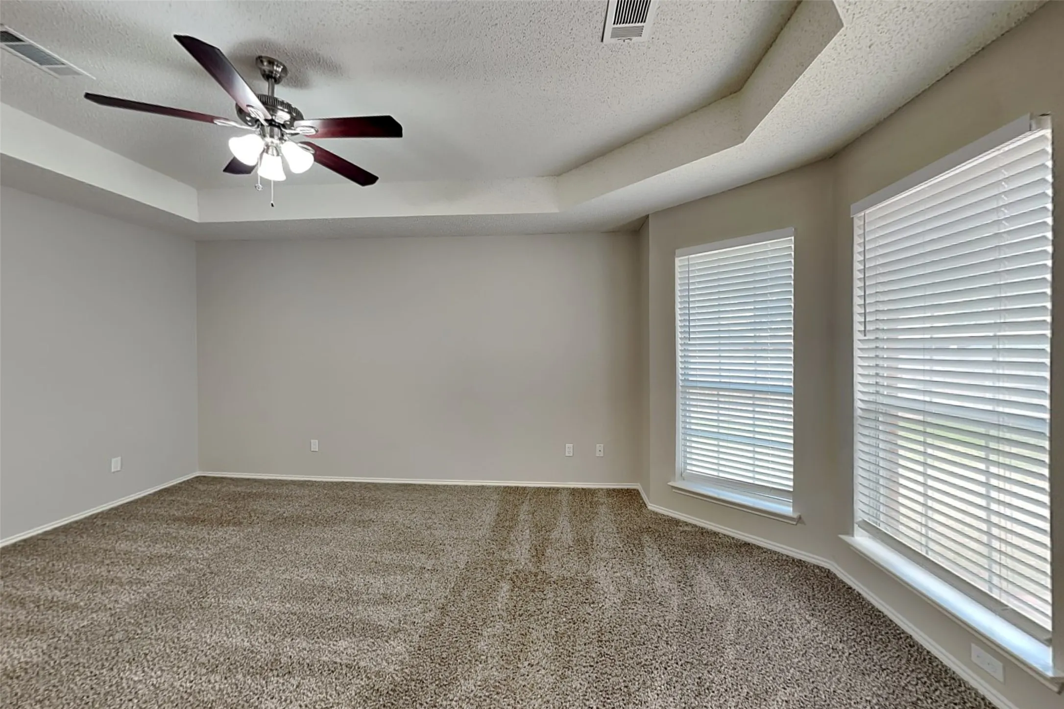 Single Family Residence For Rent in Denton County , 20 Sonora Drive, Trophy Club, Texas 76262, 4 Bedroom, 2 Bathroom, 2 Garage spaces, 2,150 Sqft, built in 1995, mls#21412553, Real Estate Agent in Trophy Club, Homes For Rent in Denton county, Homes For Rent in Trophy Club, Realtor in Trophy Club Texas, Real Estate Brokerage Independent Realty Texas, Luminita Cordes Realtor