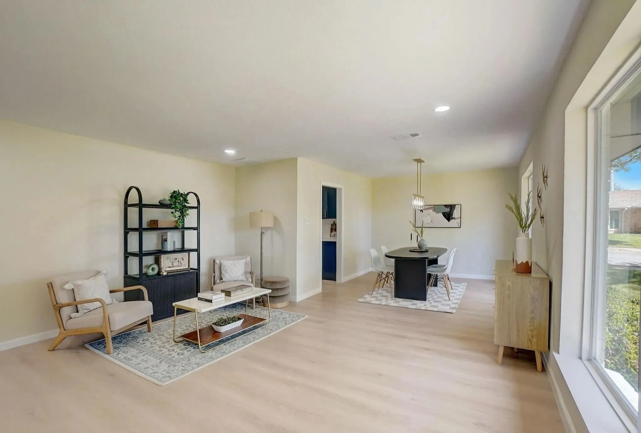 Single Family Residence For Rent in Dallas County , 3040 Ponder Place, Dallas, Texas 75229, 4 Bedroom, 4 Bathroom, 2 Garage spaces, 2,496 Sqft, built in 1965, mls#21412570, Real Estate Agent in Dallas, Homes For Rent in Dallas county, Homes For Rent in Dallas, Realtor in Dallas Texas, Real Estate Brokerage Independent Realty Texas, Luminita Cordes Realtor