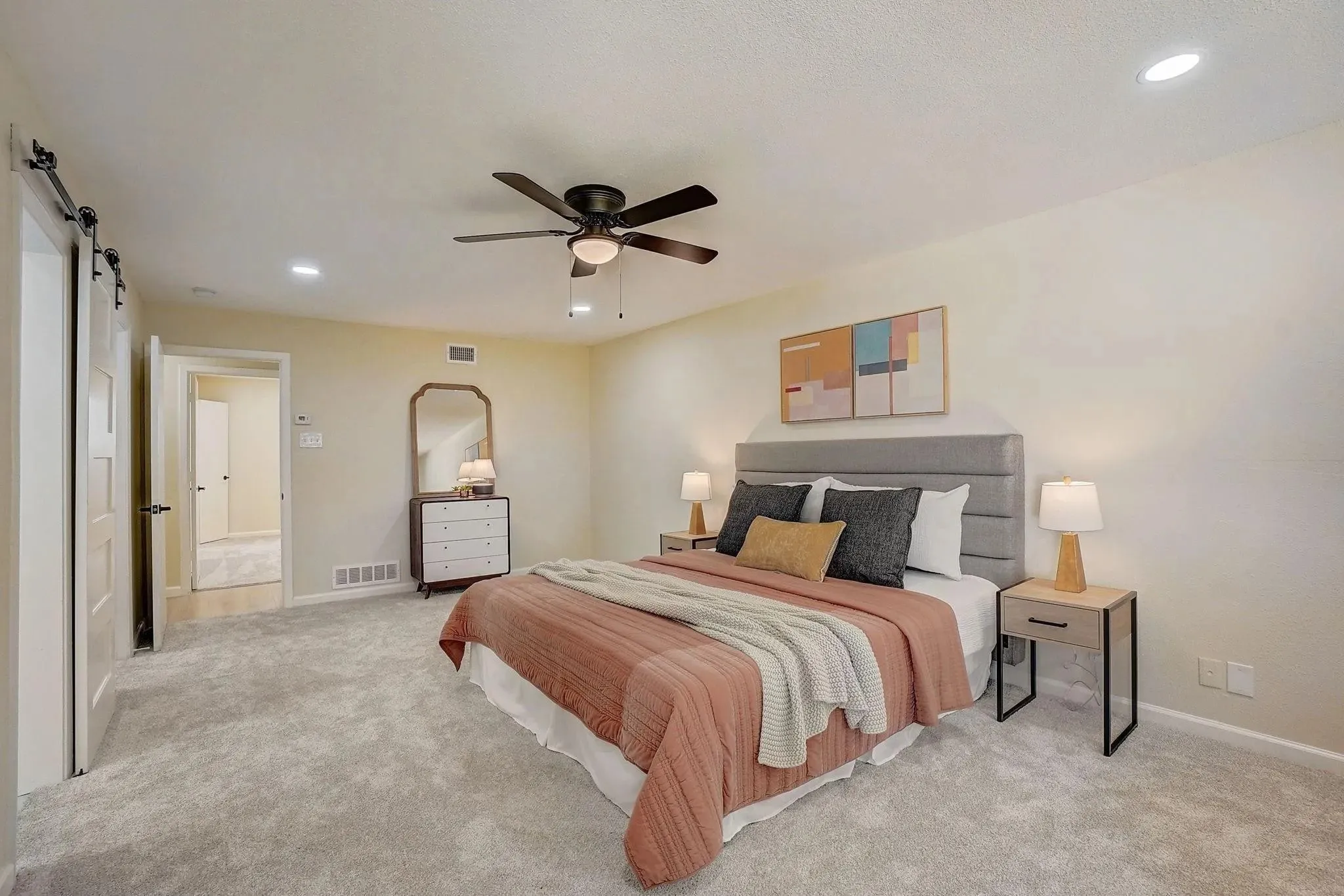 Single Family Residence For Rent in Dallas County , 3040 Ponder Place, Dallas, Texas 75229, 4 Bedroom, 4 Bathroom, 2 Garage spaces, 2,496 Sqft, built in 1965, mls#21412570, Real Estate Agent in Dallas, Homes For Rent in Dallas county, Homes For Rent in Dallas, Realtor in Dallas Texas, Real Estate Brokerage Independent Realty Texas, Luminita Cordes Realtor