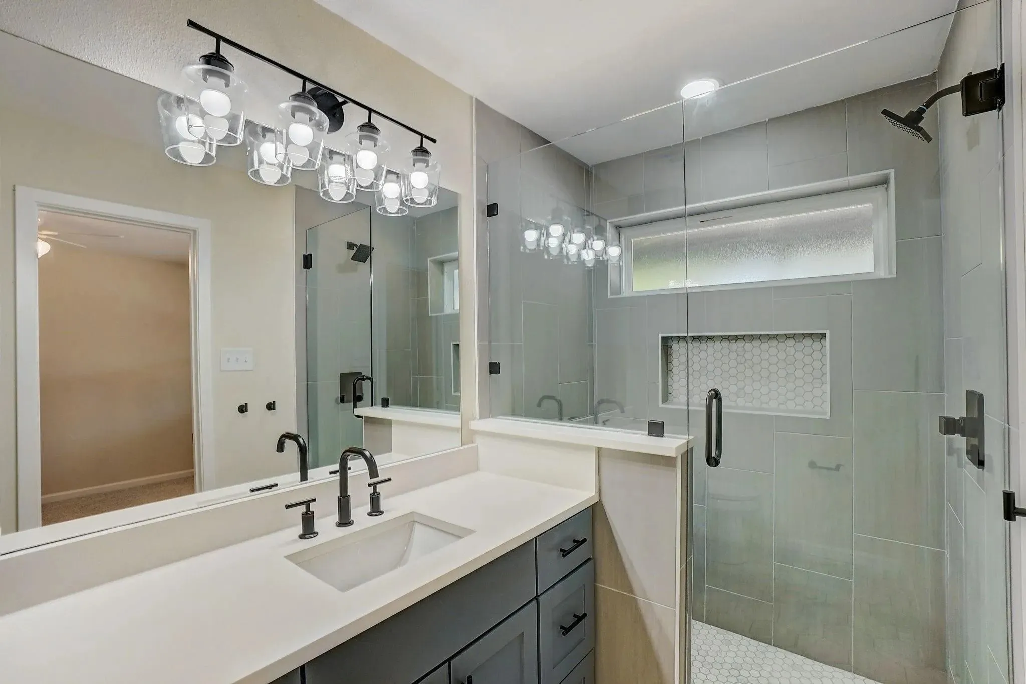 Single Family Residence For Rent in Dallas County , 3040 Ponder Place, Dallas, Texas 75229, 4 Bedroom, 4 Bathroom, 2 Garage spaces, 2,496 Sqft, built in 1965, mls#21412570, Real Estate Agent in Dallas, Homes For Rent in Dallas county, Homes For Rent in Dallas, Realtor in Dallas Texas, Real Estate Brokerage Independent Realty Texas, Luminita Cordes Realtor