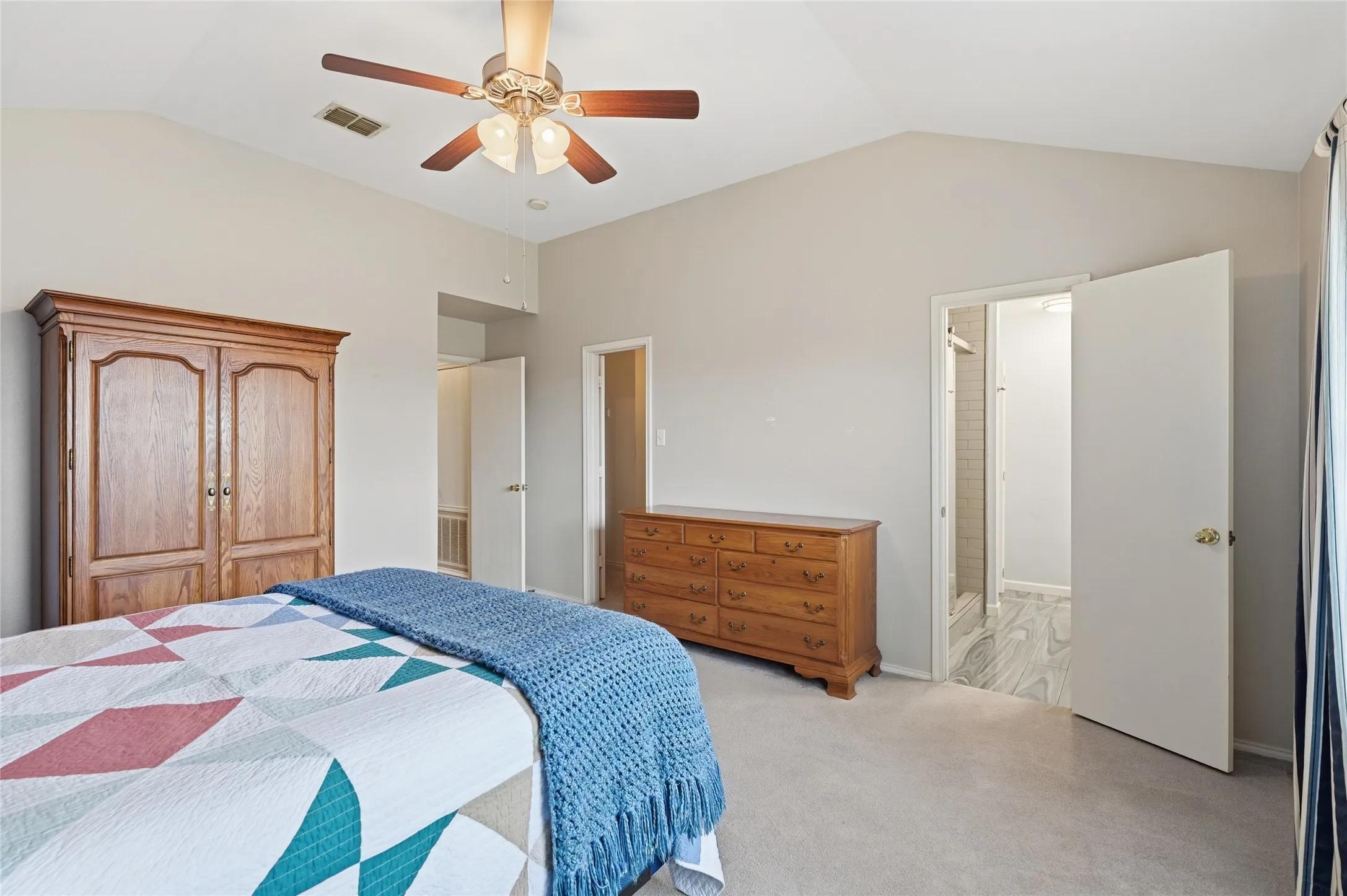 Single Family Residence For Sale in Grayson County , 2121 Sherbrooke Court, Sherman, Texas 75092, 3 Bedroom, 2 Bathroom, 2 Garage spaces, 1,831 Sqft, built in 2004, mls#21411967, Real Estate Agent in Sherman, Homes For Sale in Grayson county, Homes For Sale in Sherman, Realtor in Sherman Texas, Real Estate Brokerage Independent Realty Texas, Luminita Cordes Realtor