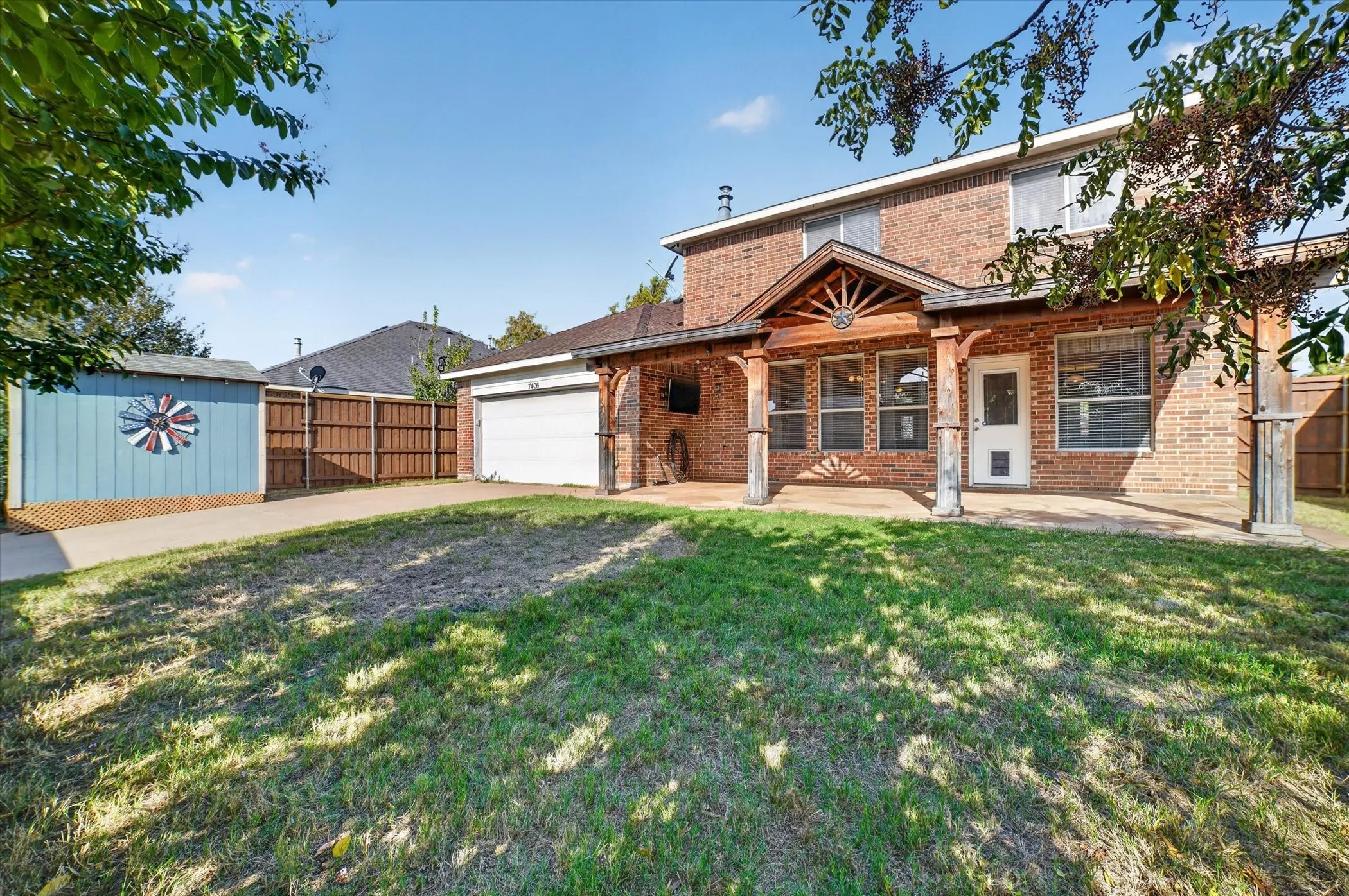 Single Family Residence For Sale in Dallas County , 7406 Westway Drive, Rowlett, Texas 75089, 5 Bedroom, 4 Bathroom, 2 Garage spaces, 2,817 Sqft, built in 1999, mls#21410455, Real Estate Agent in Rowlett, Homes For Sale in Dallas county, Homes For Sale in Rowlett, Realtor in Rowlett Texas, Real Estate Brokerage Independent Realty Texas, Luminita Cordes Realtor