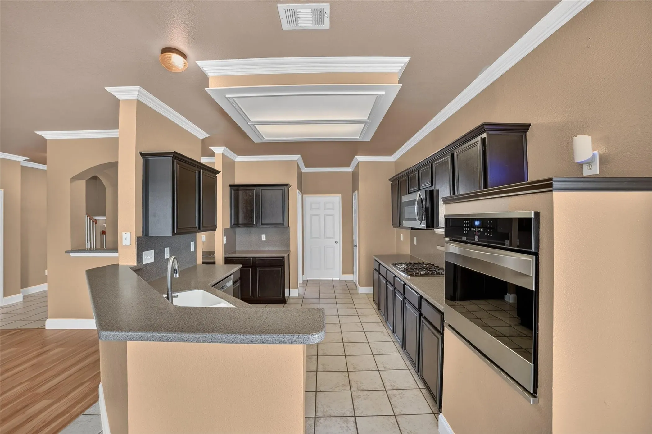 Single Family Residence For Sale in Dallas County , 7406 Westway Drive, Rowlett, Texas 75089, 5 Bedroom, 4 Bathroom, 2 Garage spaces, 2,817 Sqft, built in 1999, mls#21410455, Real Estate Agent in Rowlett, Homes For Sale in Dallas county, Homes For Sale in Rowlett, Realtor in Rowlett Texas, Real Estate Brokerage Independent Realty Texas, Luminita Cordes Realtor