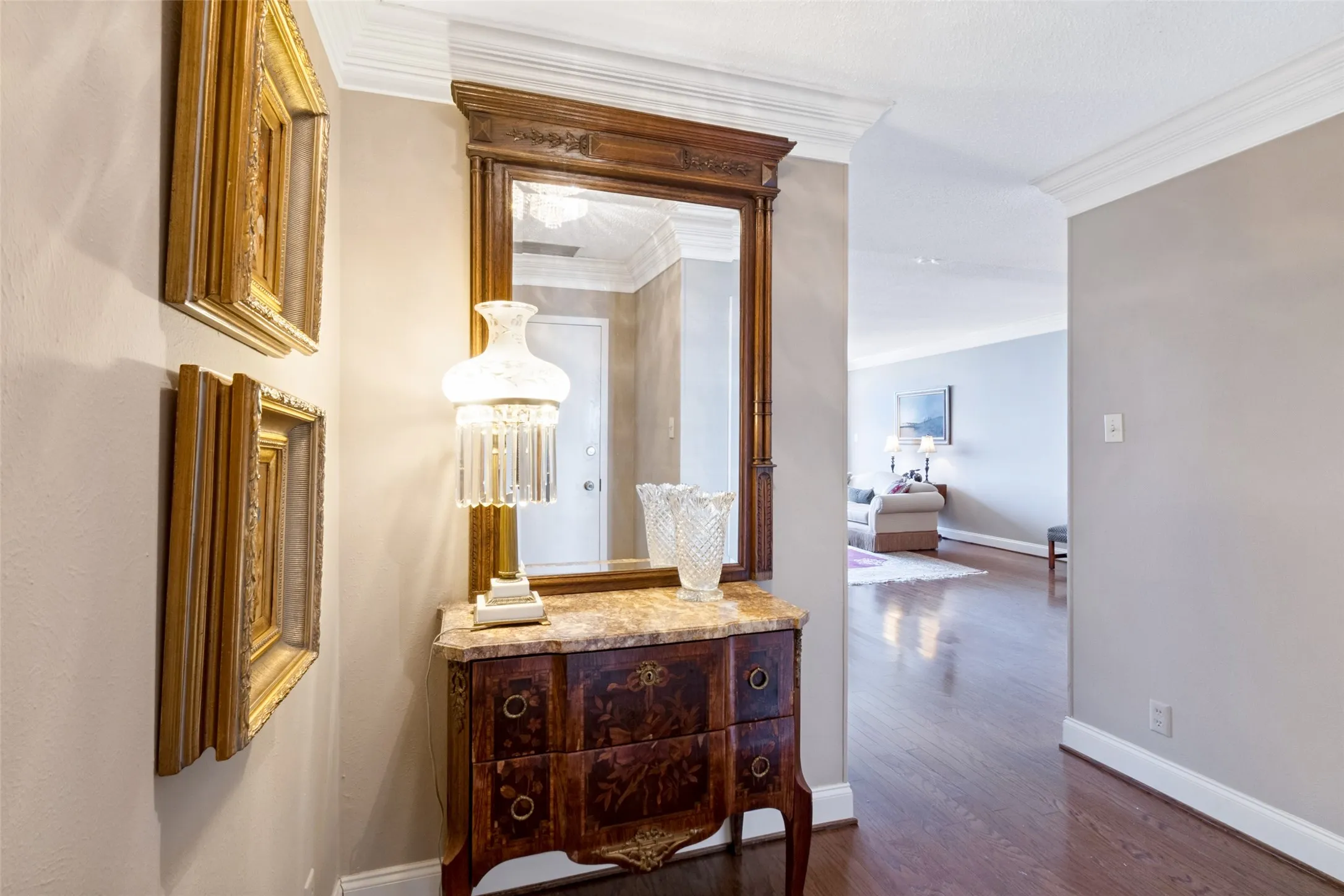 Condominium For Sale in Dallas County , 6335 W Northwest Highway 1517, Dallas, Texas 75225, 3 Bedroom, 4 Bathroom, 2 Garage spaces, 2,521 Sqft, built in 1966, mls#21412584, Real Estate Agent in Dallas, Homes For Sale in Dallas county, Homes For Sale in Dallas, Realtor in Dallas Texas, Real Estate Brokerage Independent Realty Texas, Luminita Cordes Realtor
