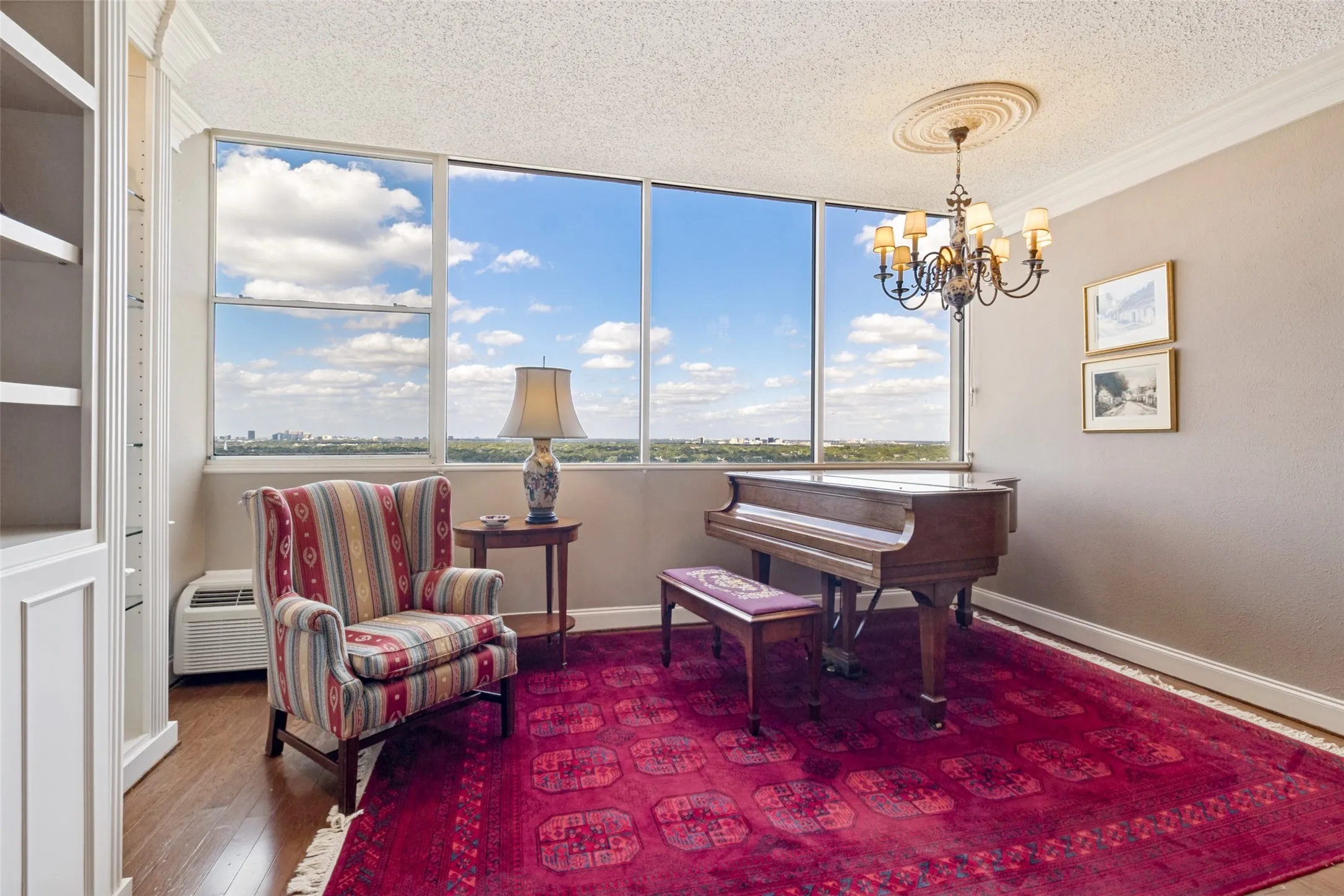 Condominium For Sale in Dallas County , 6335 W Northwest Highway 1517, Dallas, Texas 75225, 3 Bedroom, 4 Bathroom, 2 Garage spaces, 2,521 Sqft, built in 1966, mls#21412584, Real Estate Agent in Dallas, Homes For Sale in Dallas county, Homes For Sale in Dallas, Realtor in Dallas Texas, Real Estate Brokerage Independent Realty Texas, Luminita Cordes Realtor