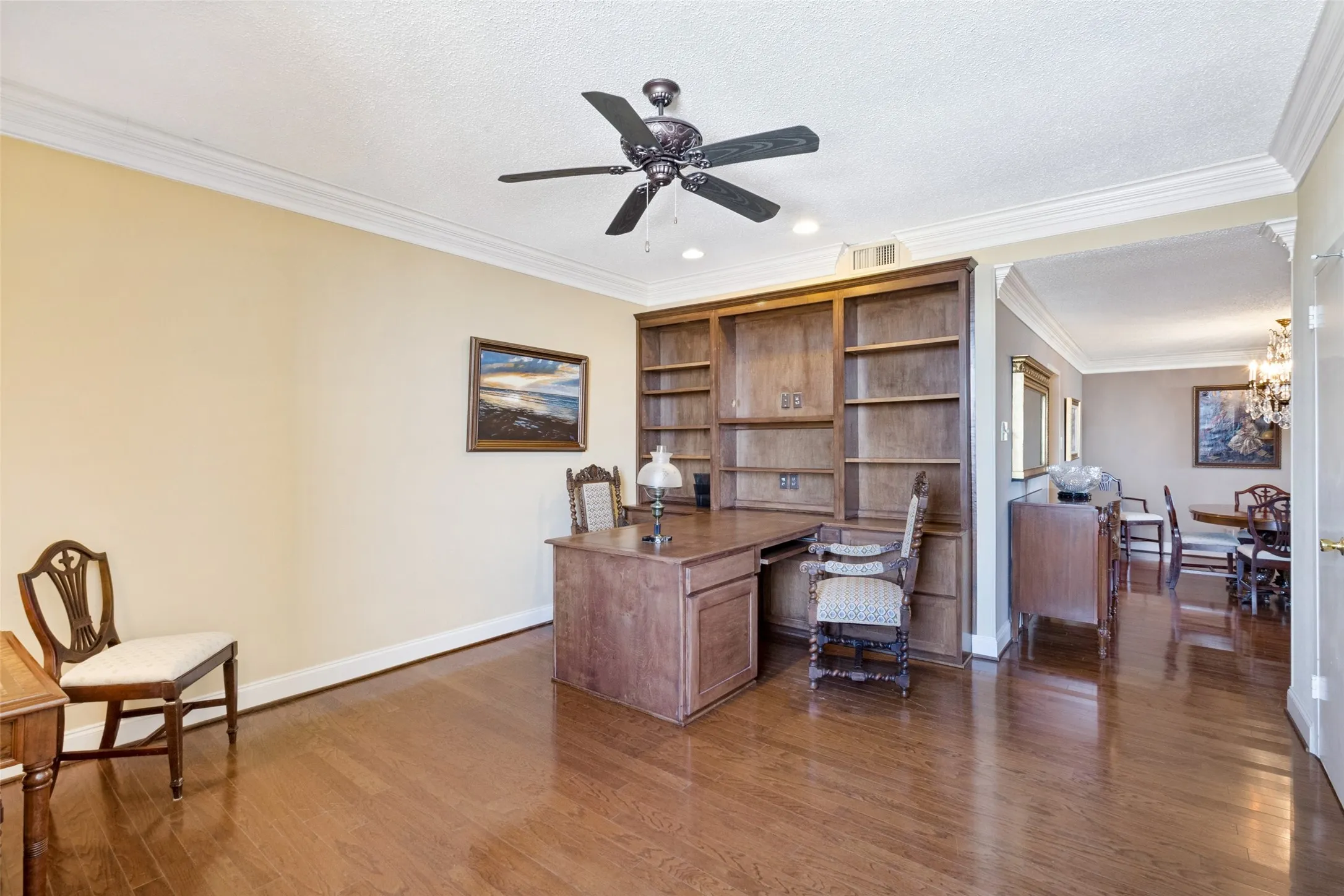 Condominium For Sale in Dallas County , 6335 W Northwest Highway 1517, Dallas, Texas 75225, 3 Bedroom, 4 Bathroom, 2 Garage spaces, 2,521 Sqft, built in 1966, mls#21412584, Real Estate Agent in Dallas, Homes For Sale in Dallas county, Homes For Sale in Dallas, Realtor in Dallas Texas, Real Estate Brokerage Independent Realty Texas, Luminita Cordes Realtor