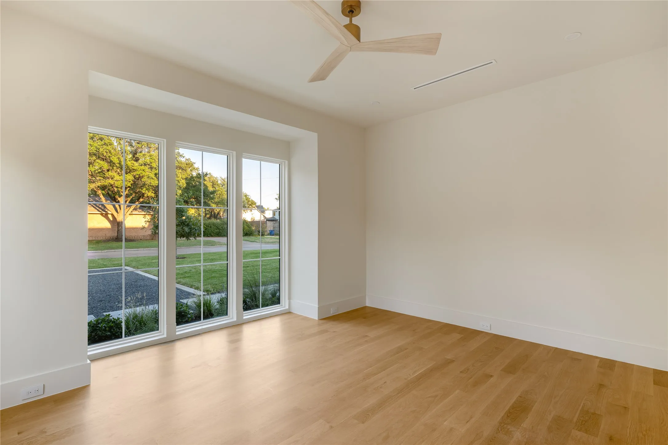 Single Family Residence For Sale in Dallas County , 11923 Quincy Lane, Dallas, Texas 75230, 5 Bedroom, 8 Bathroom, 3 Garage spaces, 7,456 Sqft, built in 2026, mls#21391570, Real Estate Agent in Dallas, Homes For Sale in Dallas county, Homes For Sale in Dallas, Realtor in Dallas Texas, Real Estate Brokerage Independent Realty Texas, Luminita Cordes Realtor