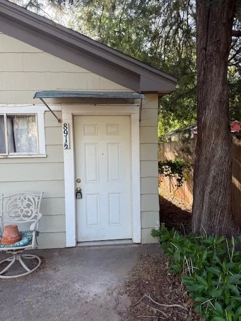 Single Family Residence For Rent in Taylor County , 891 Davis Drive 1/2, Abilene, Texas 79605, 1 Bedroom, 1 Bathroom, Garage spaces, 1,224 Sqft, built in 1948, mls#21412592, Real Estate Agent in Abilene, Homes For Rent in Taylor county, Homes For Rent in Abilene, Realtor in Abilene Texas, Real Estate Brokerage Independent Realty Texas, Luminita Cordes Realtor