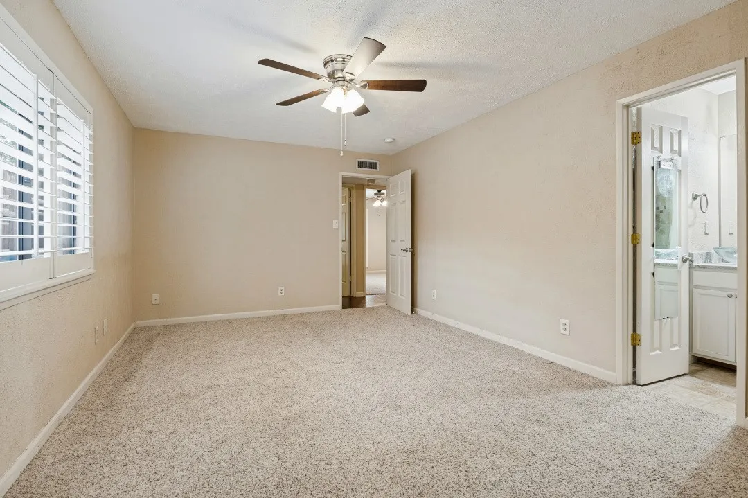 Single Family Residence For Sale in Dallas County , 487 Clear Creek Lane, Coppell, Texas 75019, 3 Bedroom, 2 Bathroom, 2 Garage spaces, 1,642 Sqft, built in 1980, mls#21405532, Real Estate Agent in Coppell, Homes For Sale in Dallas county, Homes For Sale in Coppell, Realtor in Coppell Texas, Real Estate Brokerage Independent Realty Texas, Luminita Cordes Realtor