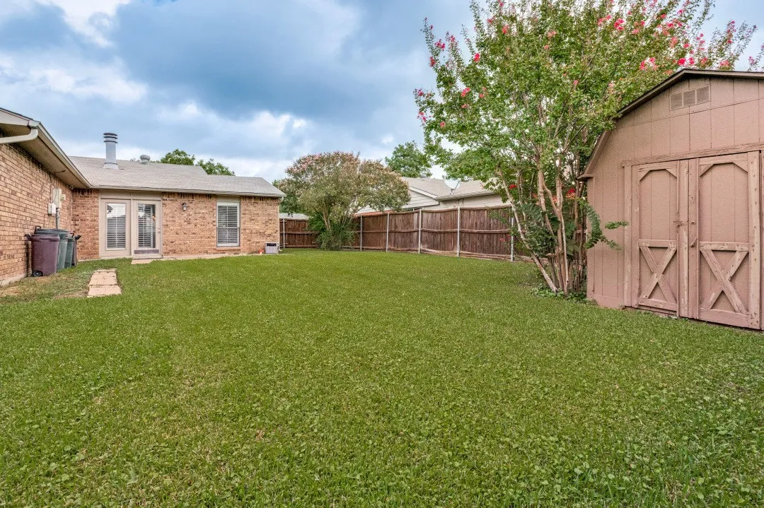 Single Family Residence For Sale in Dallas County , 487 Clear Creek Lane, Coppell, Texas 75019, 3 Bedroom, 2 Bathroom, 2 Garage spaces, 1,642 Sqft, built in 1980, mls#21405532, Real Estate Agent in Coppell, Homes For Sale in Dallas county, Homes For Sale in Coppell, Realtor in Coppell Texas, Real Estate Brokerage Independent Realty Texas, Luminita Cordes Realtor