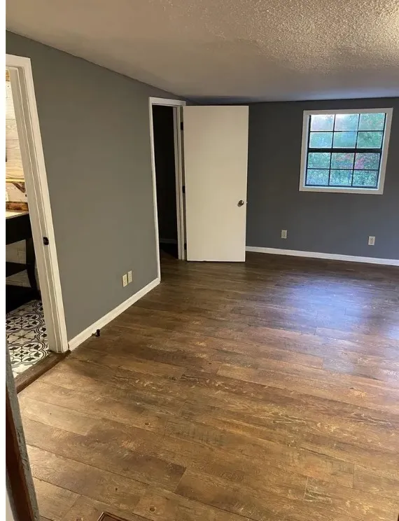Single Family Residence For Rent in Erath County , 905 E HOOK, Stephenville, Texas 76401, 4 Bedroom, 2 Bathroom, Garage spaces, 1,980 Sqft, built in 1940, mls#21408069, Real Estate Agent in Stephenville, Homes For Rent in Erath county, Homes For Rent in Stephenville, Realtor in Stephenville Texas, Real Estate Brokerage Independent Realty Texas, Luminita Cordes Realtor