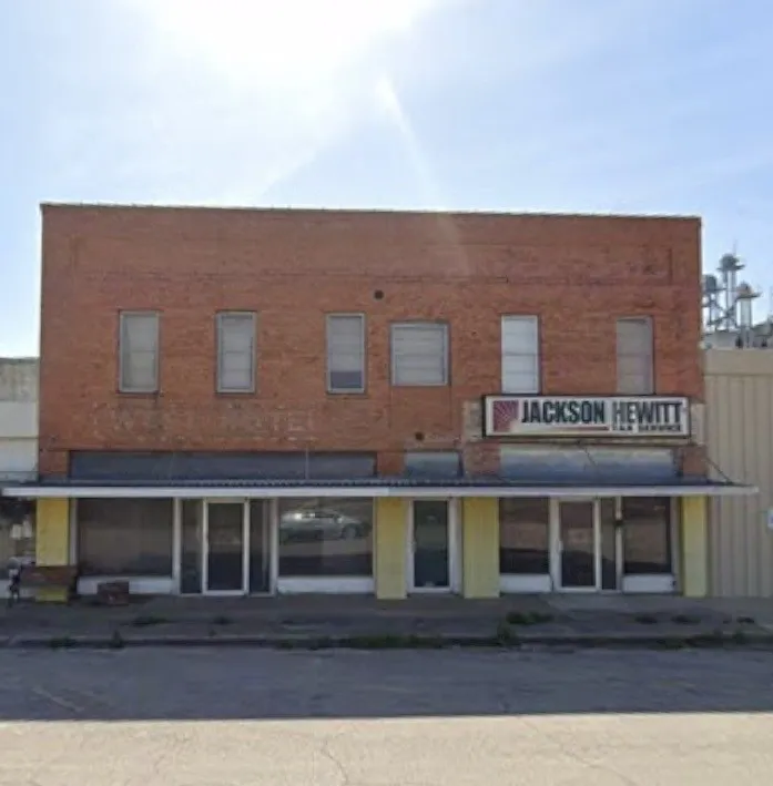 Left door is 111 s Main street, middle door is 113 s Main street, right door is 115 s main street
