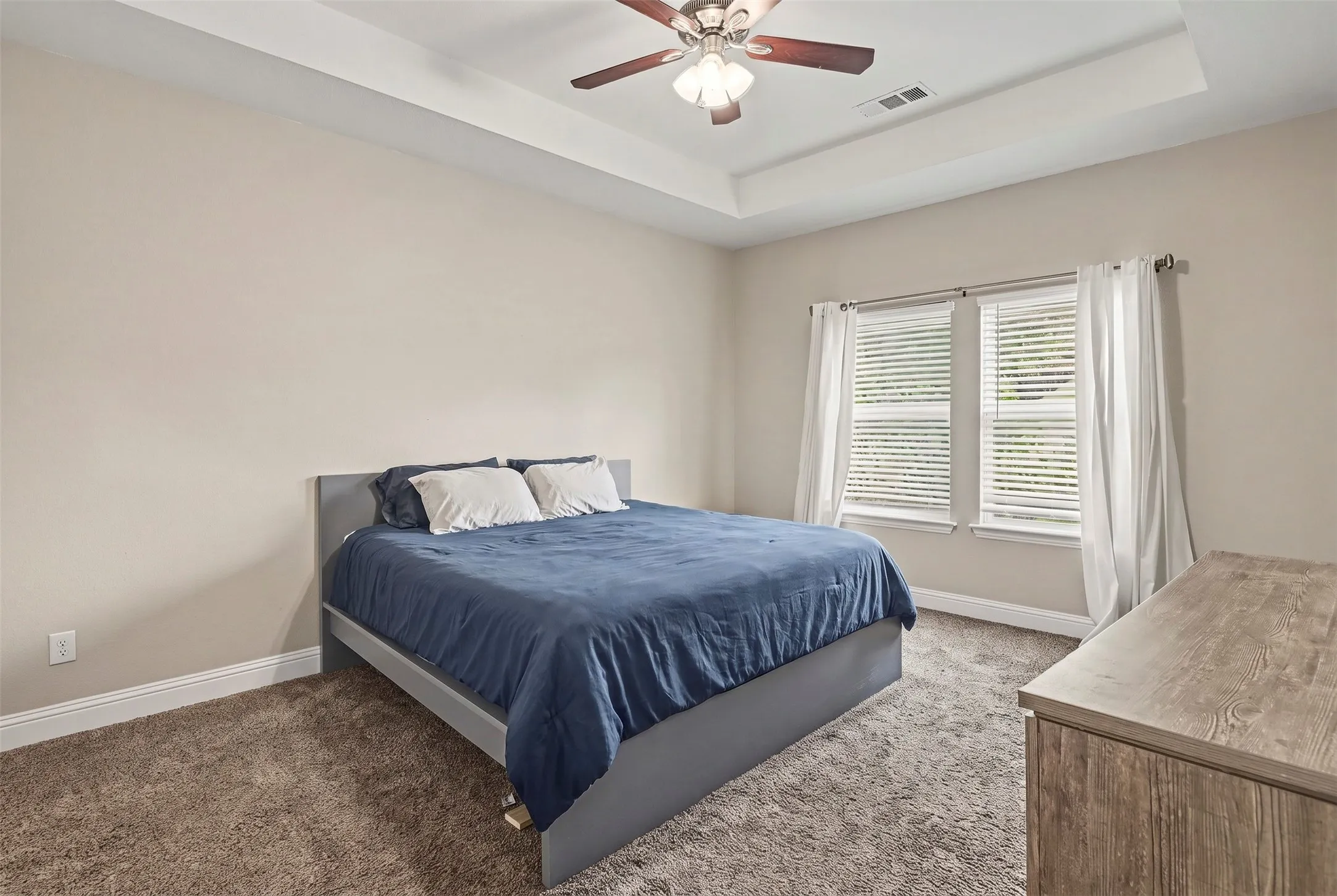 Single Family Residence For Sale in Tarrant County , 819 N Ridge Drive, White Settlement, Texas 76108, 3 Bedroom, 2 Bathroom, 2 Garage spaces, 1,408 Sqft, built in 2019, mls#21411769, Real Estate Agent in White Settlement, Homes For Sale in Tarrant county, Homes For Sale in White Settlement, Realtor in White Settlement Texas, Real Estate Brokerage Independent Realty Texas, Luminita Cordes Realtor