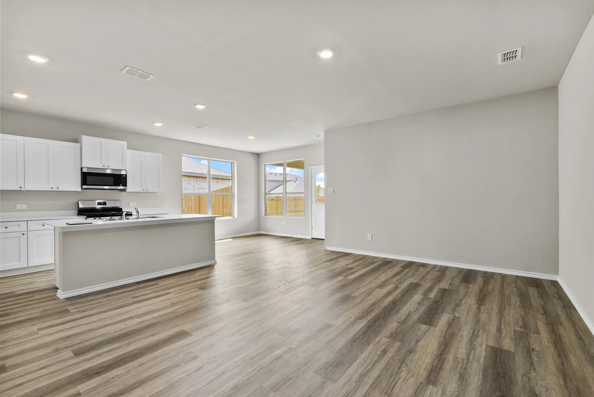 Single Family Residence For Sale in Tarrant County , 9712 Austin Hollow Road, Crowley, Texas 76036, 4 Bedroom, 2 Bathroom, 2 Garage spaces, 1,773 Sqft, built in 2025, mls#21412622, Real Estate Agent in Crowley, Homes For Sale in Tarrant county, Homes For Sale in Crowley, Realtor in Crowley Texas, Real Estate Brokerage Independent Realty Texas, Luminita Cordes Realtor