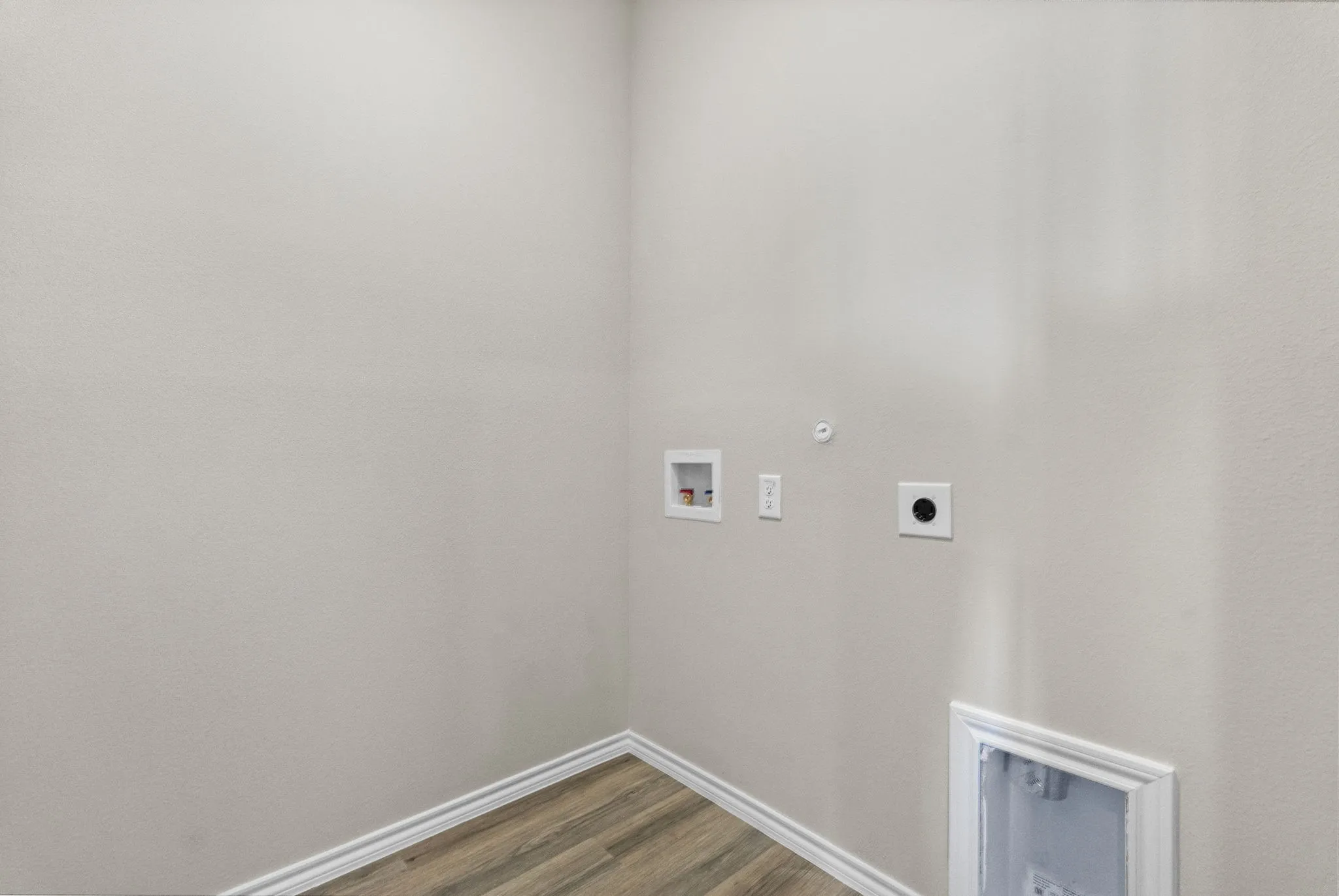 Single Family Residence For Sale in Tarrant County , 9712 Austin Hollow Road, Crowley, Texas 76036, 4 Bedroom, 2 Bathroom, 2 Garage spaces, 1,773 Sqft, built in 2025, mls#21412622, Real Estate Agent in Crowley, Homes For Sale in Tarrant county, Homes For Sale in Crowley, Realtor in Crowley Texas, Real Estate Brokerage Independent Realty Texas, Luminita Cordes Realtor