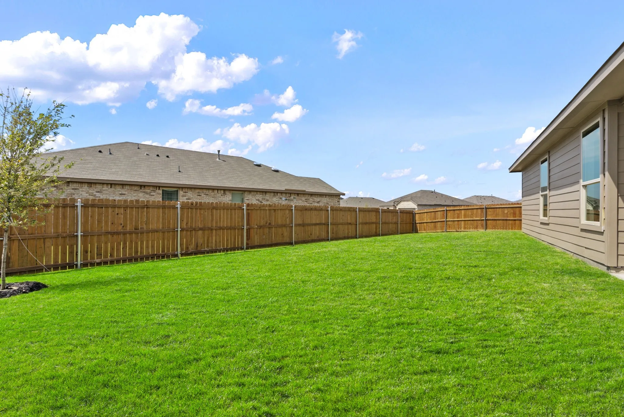 Single Family Residence For Sale in Tarrant County , 9712 Austin Hollow Road, Crowley, Texas 76036, 4 Bedroom, 2 Bathroom, 2 Garage spaces, 1,773 Sqft, built in 2025, mls#21412622, Real Estate Agent in Crowley, Homes For Sale in Tarrant county, Homes For Sale in Crowley, Realtor in Crowley Texas, Real Estate Brokerage Independent Realty Texas, Luminita Cordes Realtor