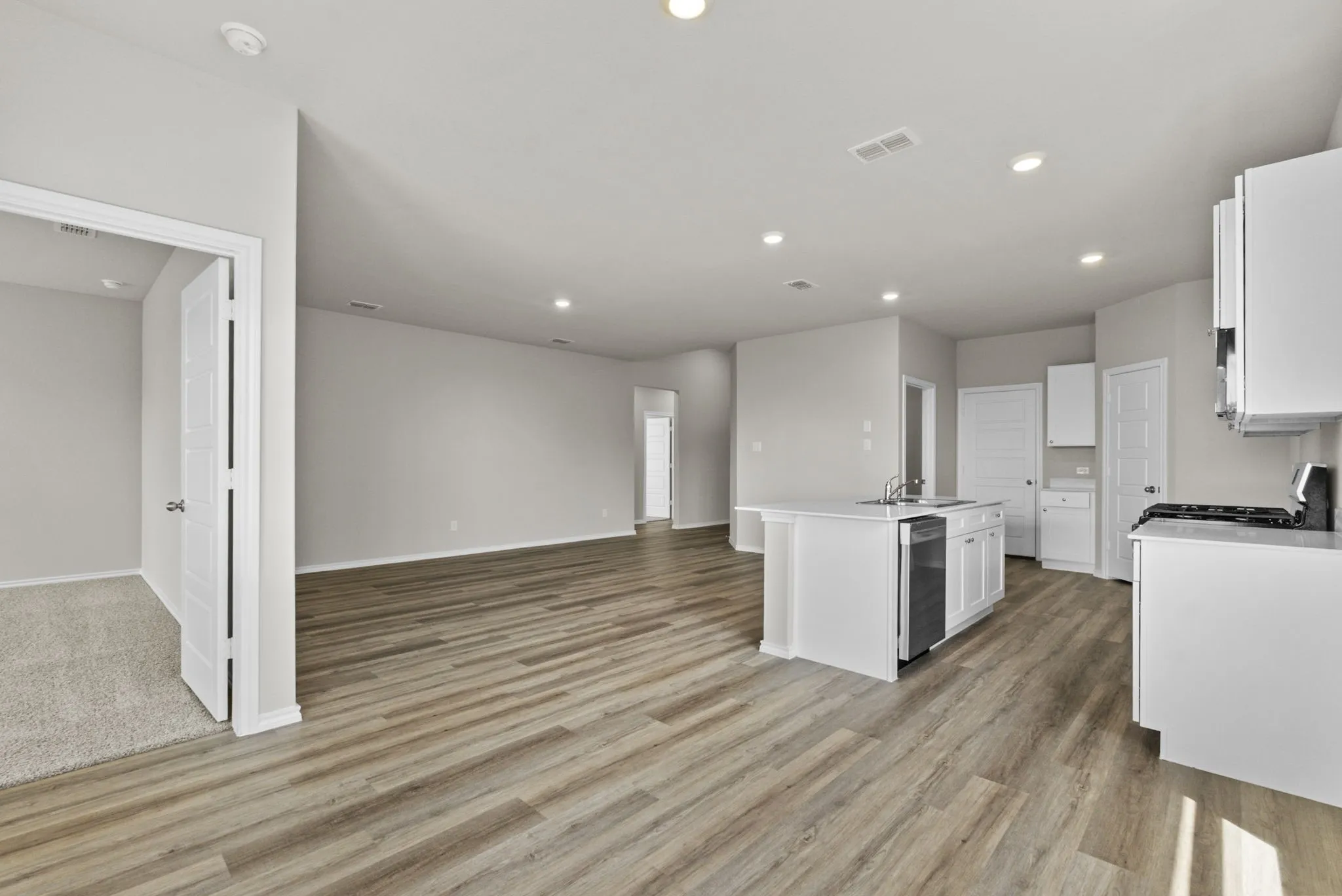 Single Family Residence For Sale in Tarrant County , 9712 Austin Hollow Road, Crowley, Texas 76036, 4 Bedroom, 2 Bathroom, 2 Garage spaces, 1,773 Sqft, built in 2025, mls#21412622, Real Estate Agent in Crowley, Homes For Sale in Tarrant county, Homes For Sale in Crowley, Realtor in Crowley Texas, Real Estate Brokerage Independent Realty Texas, Luminita Cordes Realtor