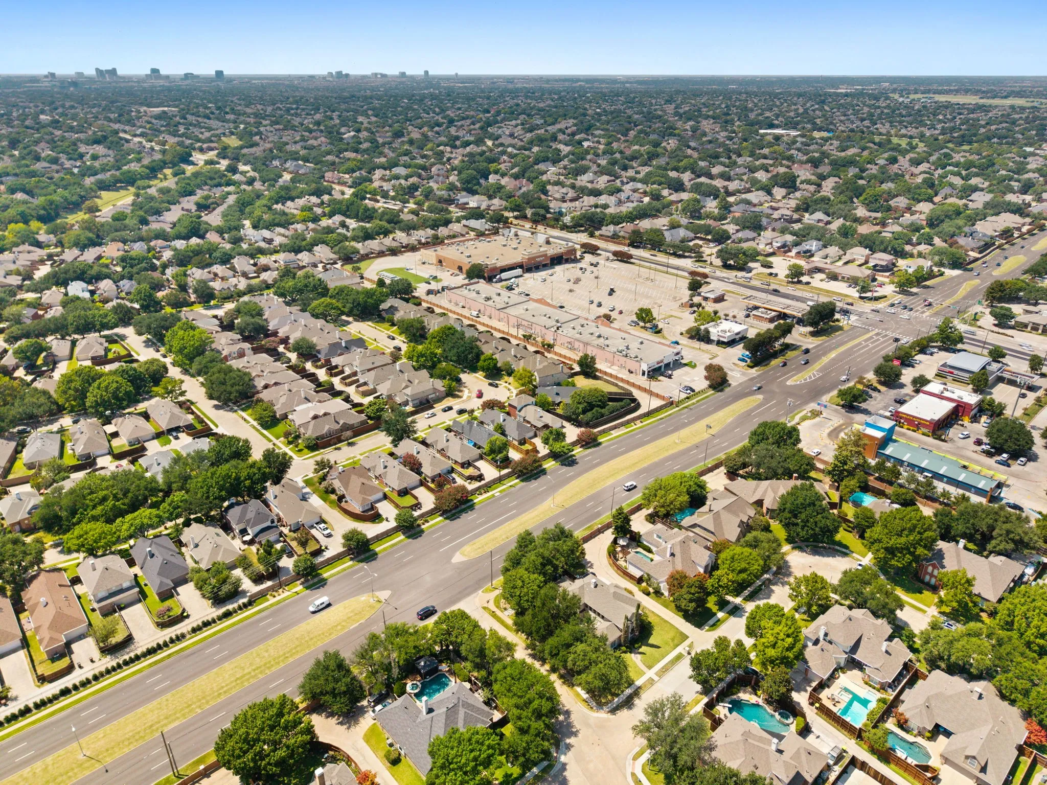 Single Family Residence For Sale in Collin County , 6860 Saddletree Trail, Plano, Texas 75023, 3 Bedroom, 2 Bathroom, 2 Garage spaces, 1,608 Sqft, built in 1994, mls#21348477, Real Estate Agent in Plano, Homes For Sale in Collin county, Homes For Sale in Plano, Realtor in Plano Texas, Real Estate Brokerage Independent Realty Texas, Luminita Cordes Realtor