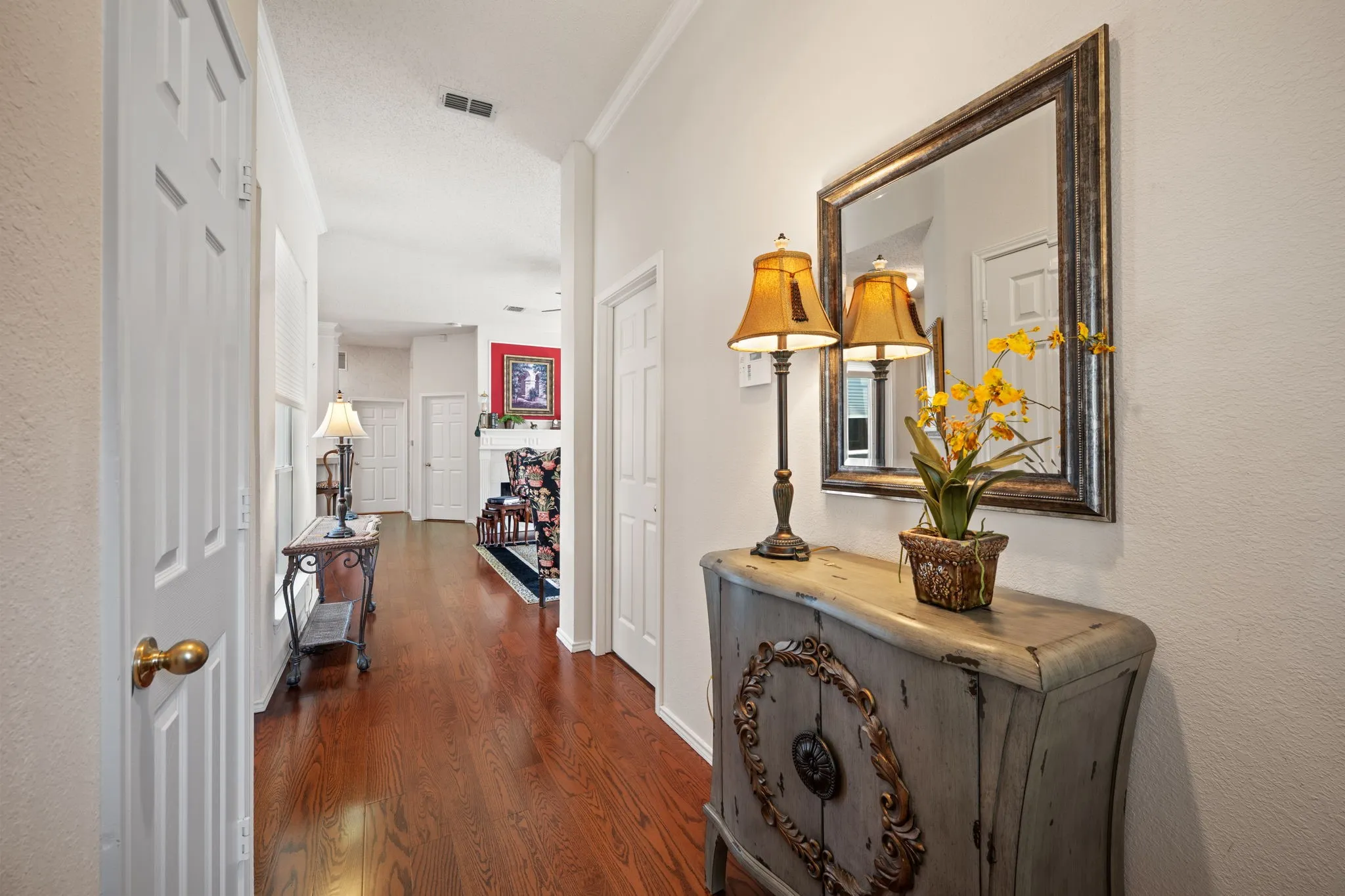 Single Family Residence For Sale in Collin County , 6860 Saddletree Trail, Plano, Texas 75023, 3 Bedroom, 2 Bathroom, 2 Garage spaces, 1,608 Sqft, built in 1994, mls#21348477, Real Estate Agent in Plano, Homes For Sale in Collin county, Homes For Sale in Plano, Realtor in Plano Texas, Real Estate Brokerage Independent Realty Texas, Luminita Cordes Realtor