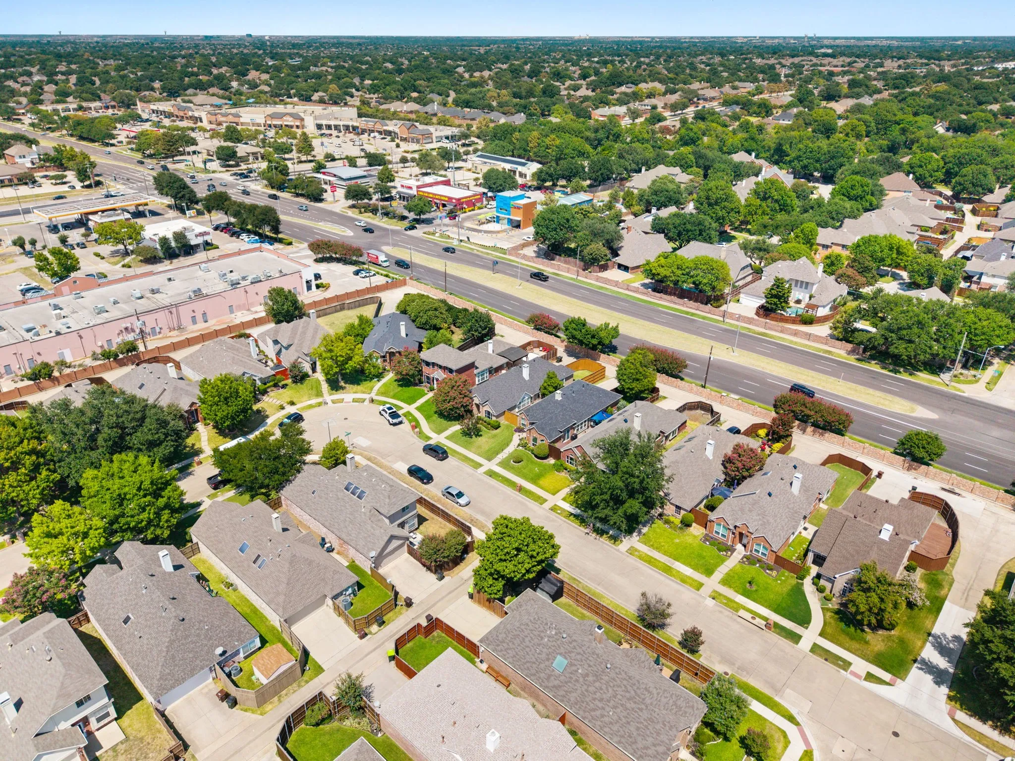 Single Family Residence For Sale in Collin County , 6860 Saddletree Trail, Plano, Texas 75023, 3 Bedroom, 2 Bathroom, 2 Garage spaces, 1,608 Sqft, built in 1994, mls#21348477, Real Estate Agent in Plano, Homes For Sale in Collin county, Homes For Sale in Plano, Realtor in Plano Texas, Real Estate Brokerage Independent Realty Texas, Luminita Cordes Realtor