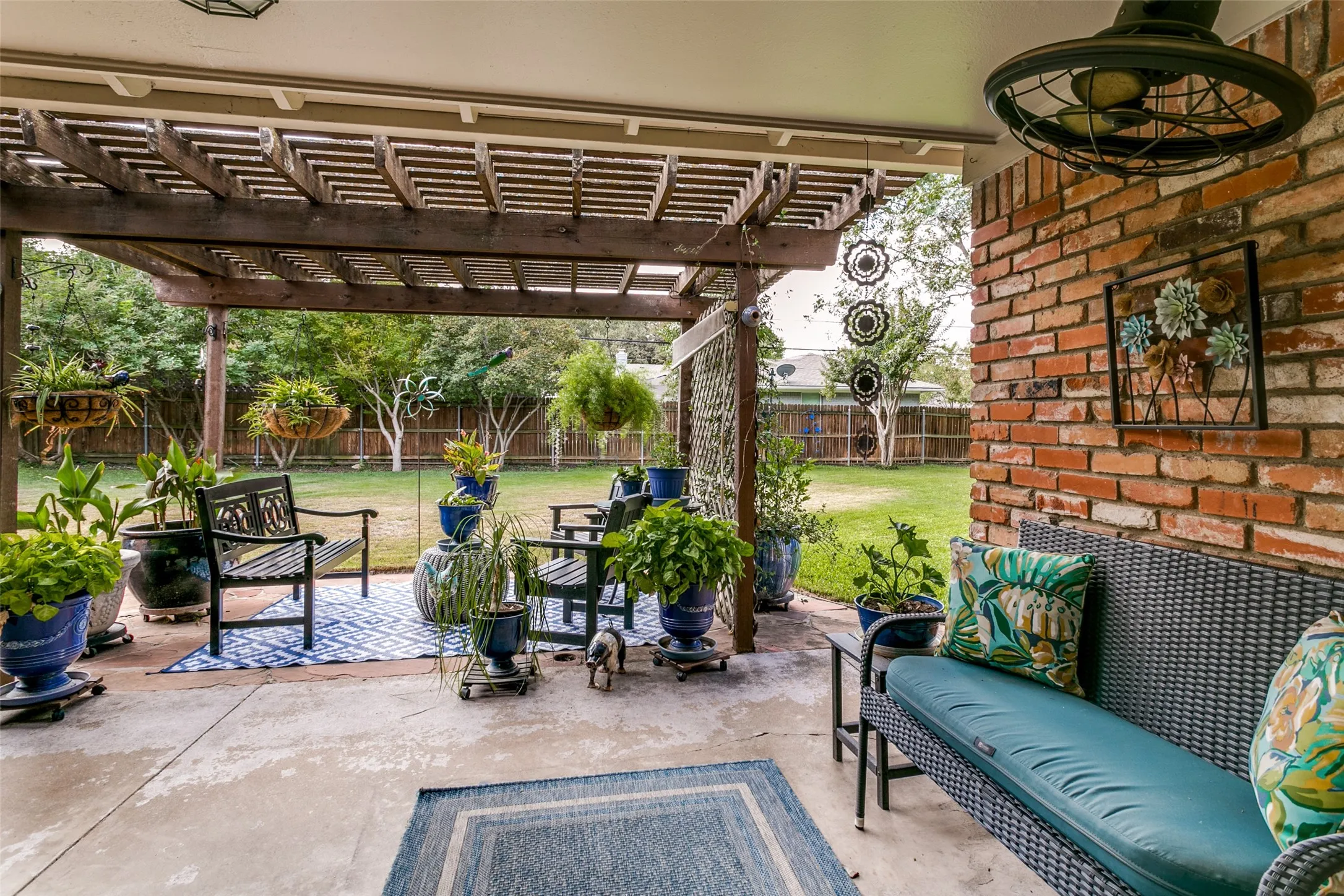 Single Family Residence For Sale in Tarrant County , 4309 Selkirk Drive W, Fort Worth, Texas 76109, 3 Bedroom, 3 Bathroom, 2 Garage spaces, 2,045 Sqft, built in 1959, mls#21412626, Real Estate Agent in Fort Worth, Homes For Sale in Tarrant county, Homes For Sale in Fort Worth, Realtor in Fort Worth Texas, Real Estate Brokerage Independent Realty Texas, Luminita Cordes Realtor