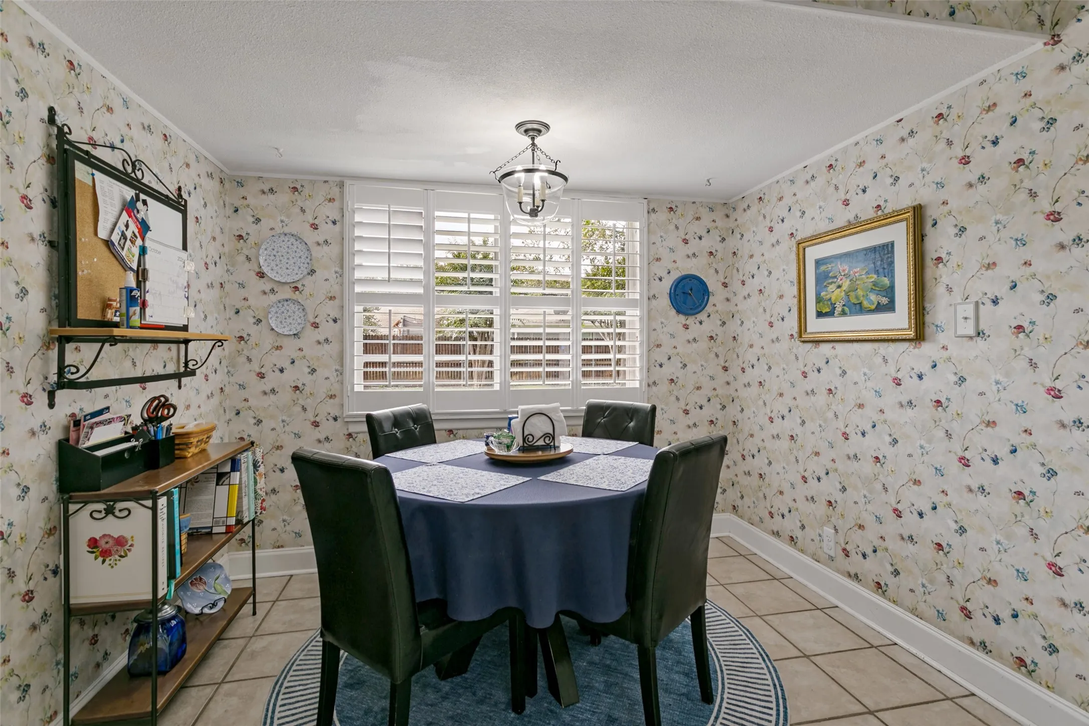Single Family Residence For Sale in Tarrant County , 4309 Selkirk Drive W, Fort Worth, Texas 76109, 3 Bedroom, 3 Bathroom, 2 Garage spaces, 2,045 Sqft, built in 1959, mls#21412626, Real Estate Agent in Fort Worth, Homes For Sale in Tarrant county, Homes For Sale in Fort Worth, Realtor in Fort Worth Texas, Real Estate Brokerage Independent Realty Texas, Luminita Cordes Realtor