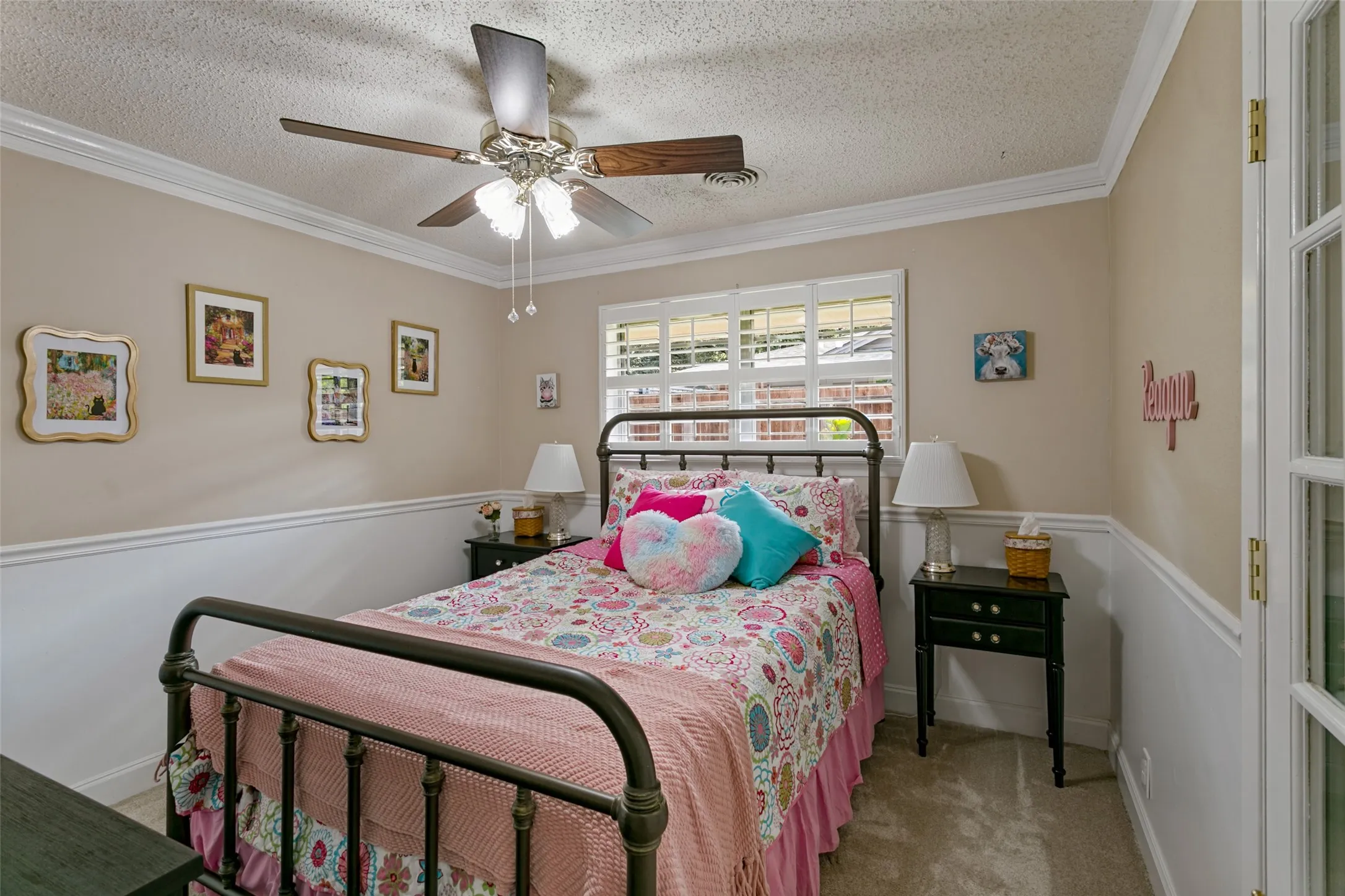 Single Family Residence For Sale in Tarrant County , 4309 Selkirk Drive W, Fort Worth, Texas 76109, 3 Bedroom, 3 Bathroom, 2 Garage spaces, 2,045 Sqft, built in 1959, mls#21412626, Real Estate Agent in Fort Worth, Homes For Sale in Tarrant county, Homes For Sale in Fort Worth, Realtor in Fort Worth Texas, Real Estate Brokerage Independent Realty Texas, Luminita Cordes Realtor