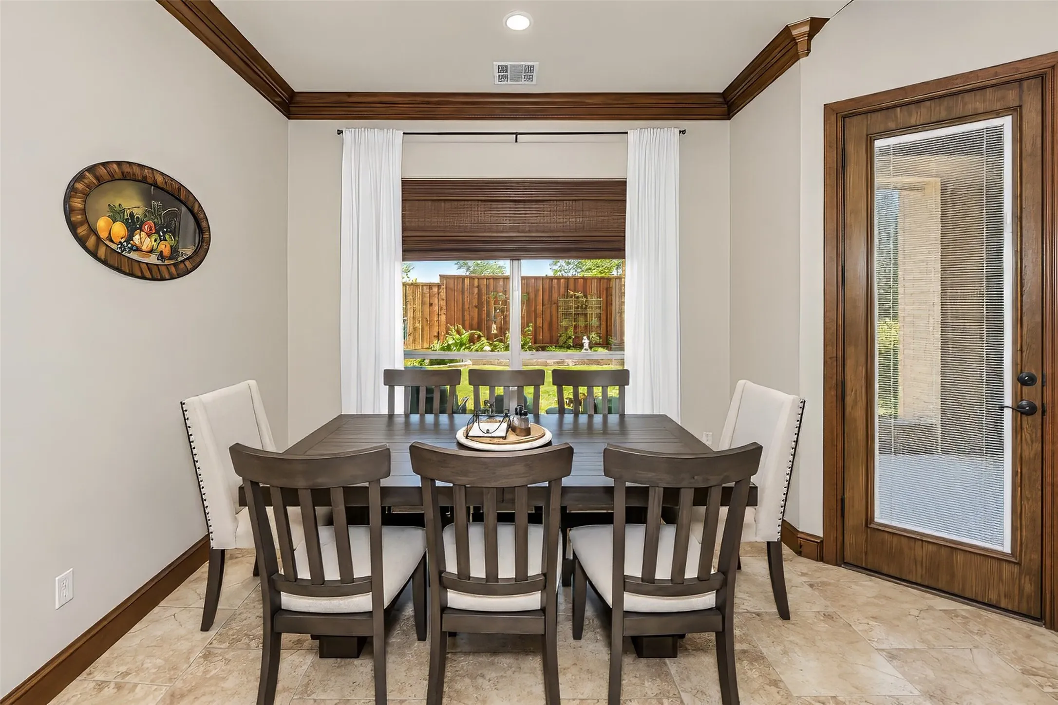 Large breakfast area.
